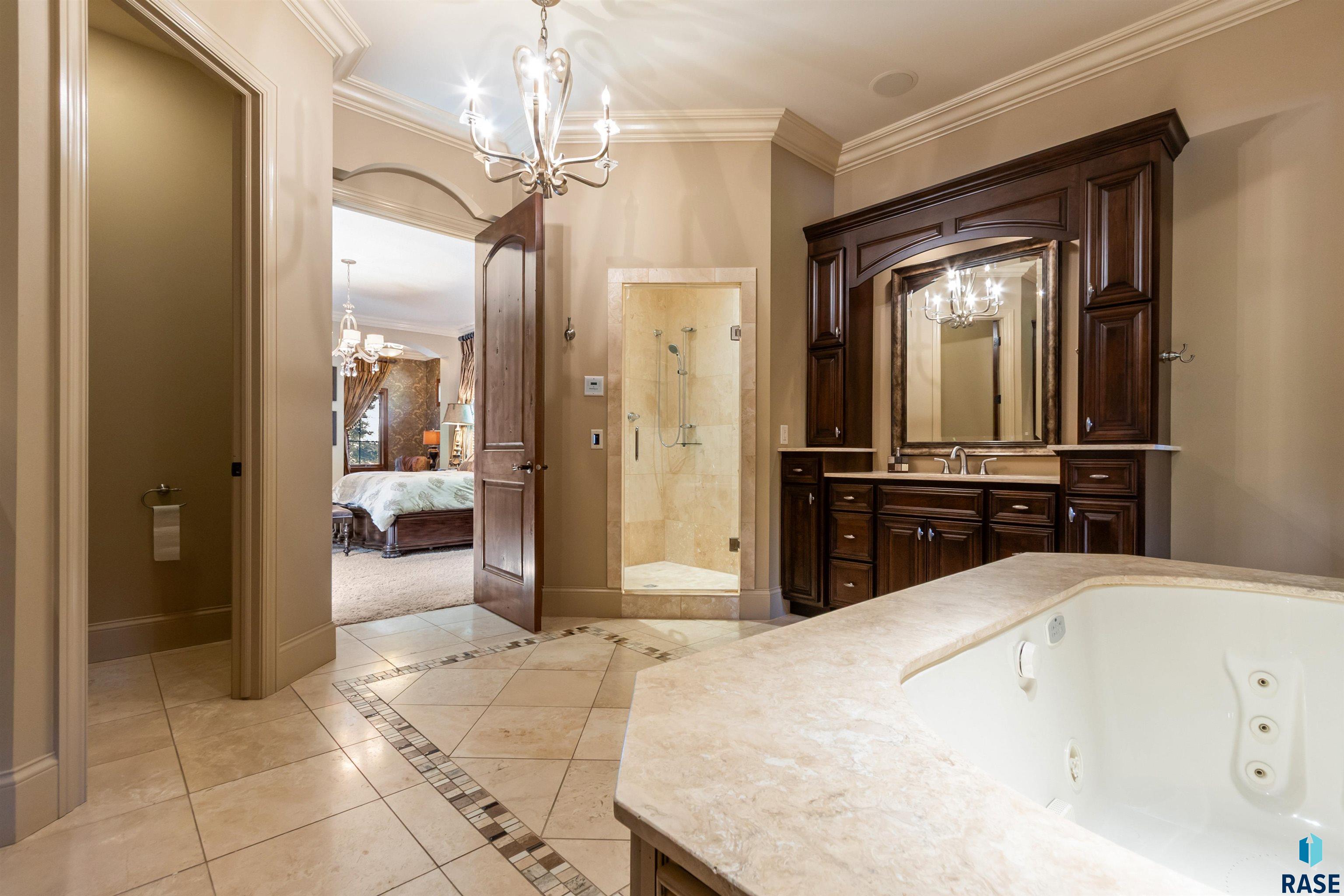 2601 W Latigo Trl