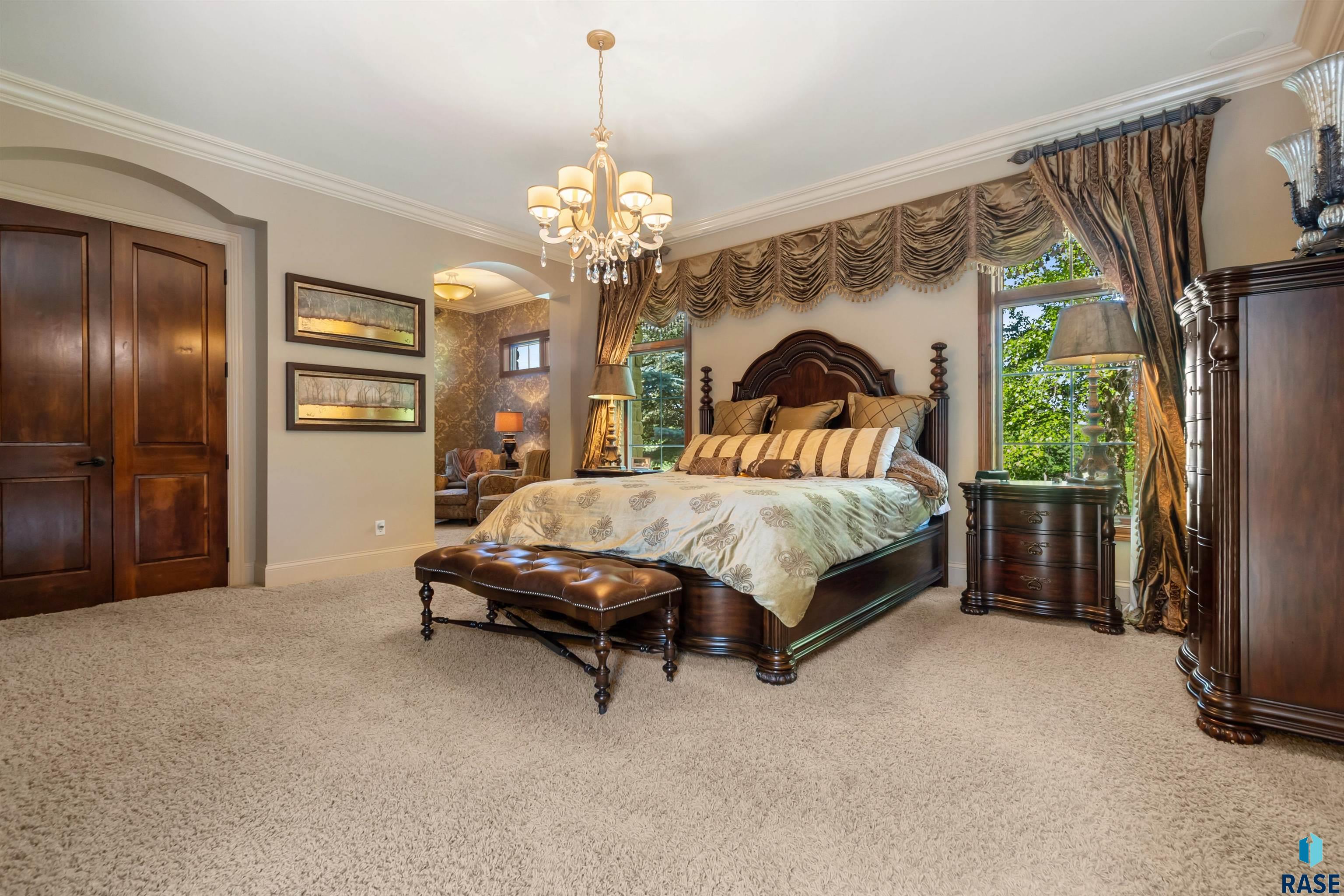2601 W Latigo Trl