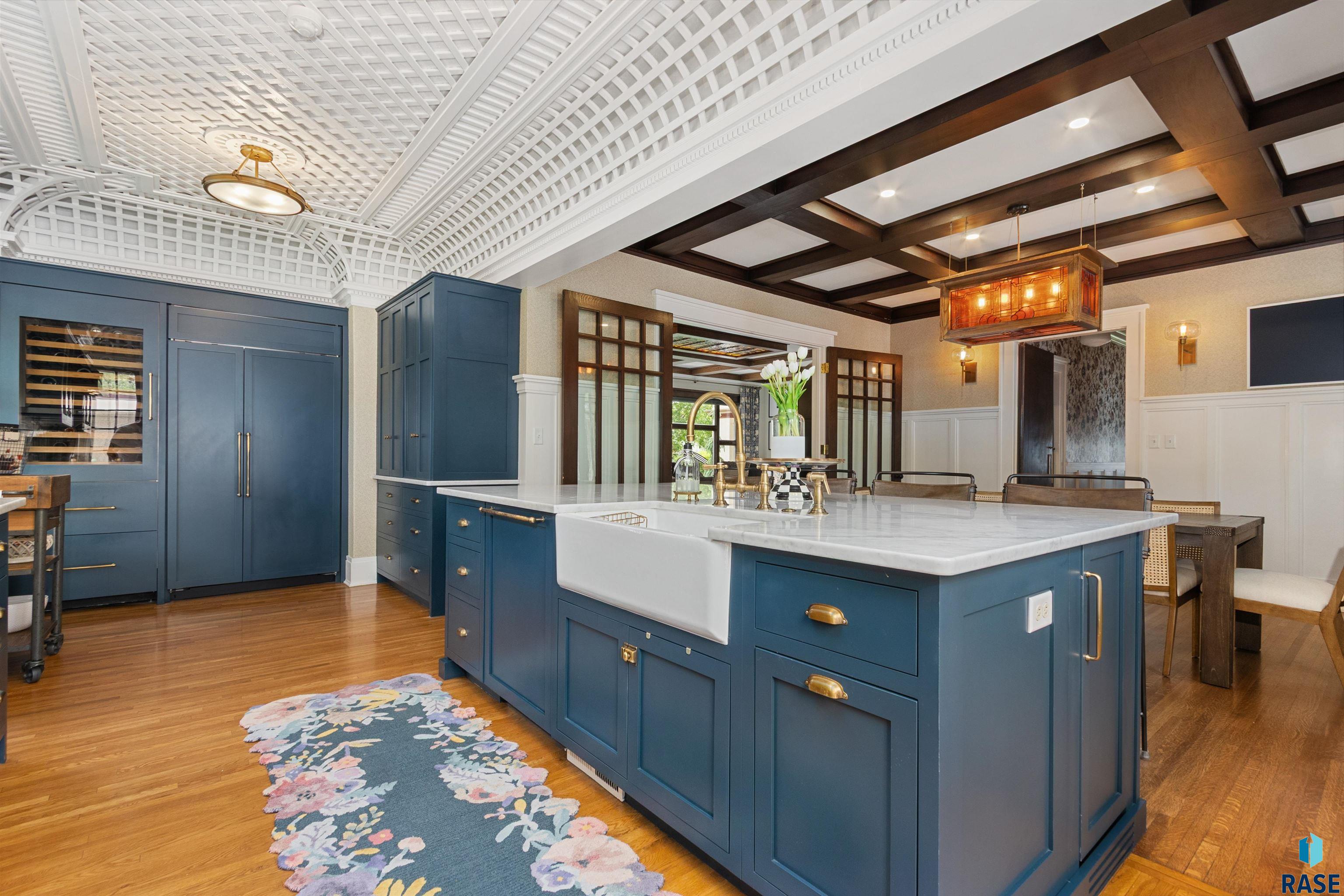 118 W 19th St