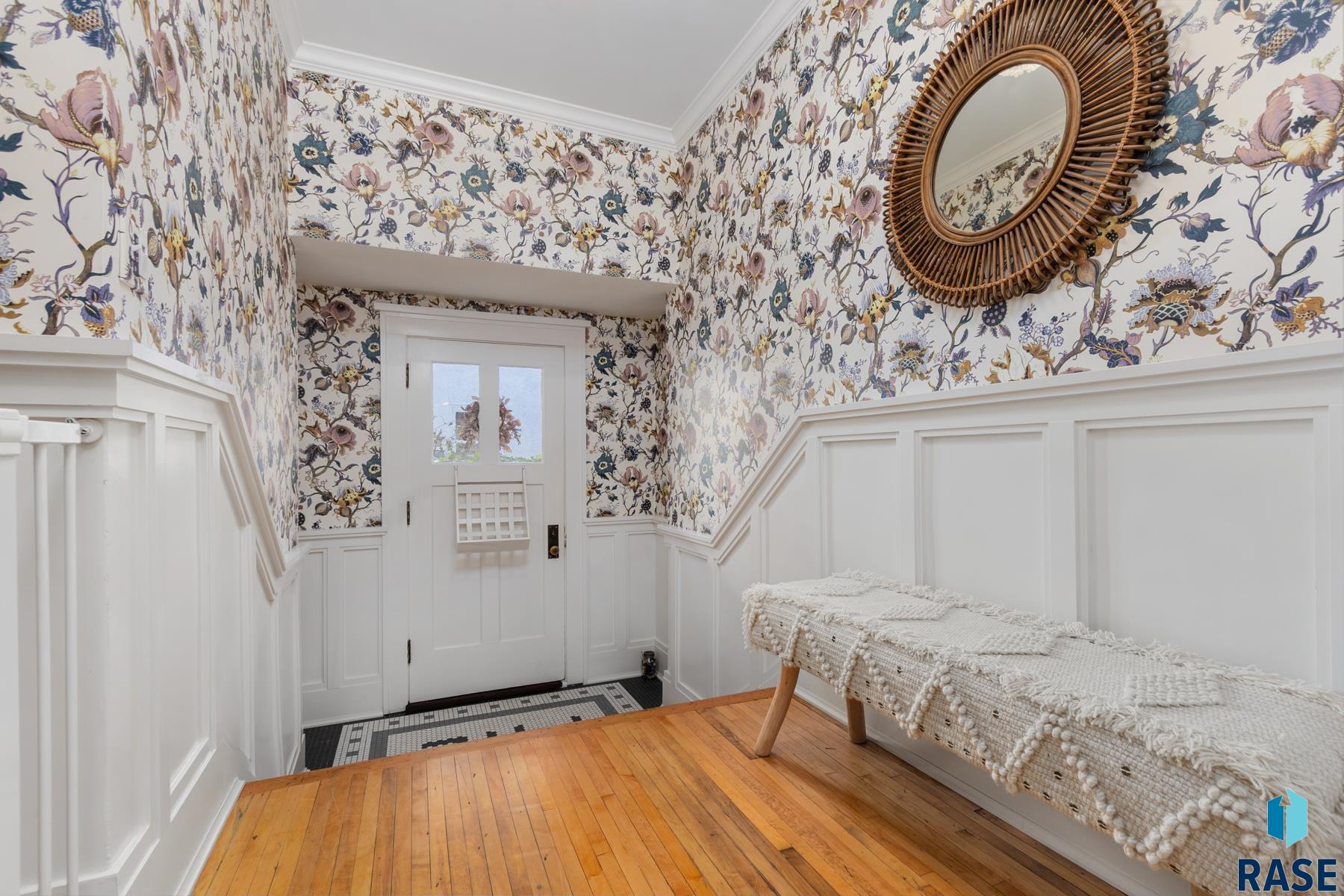 118 W 19th St