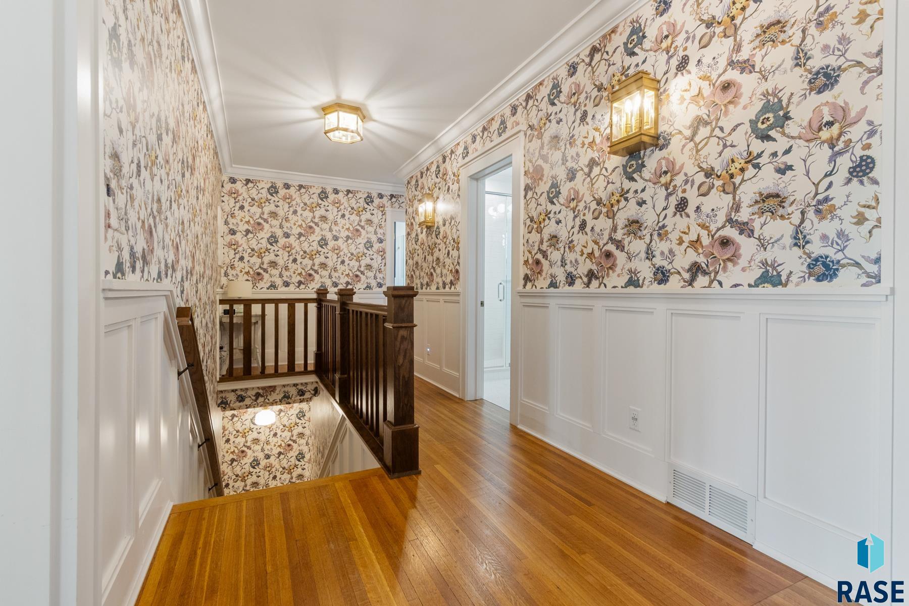 118 W 19th St