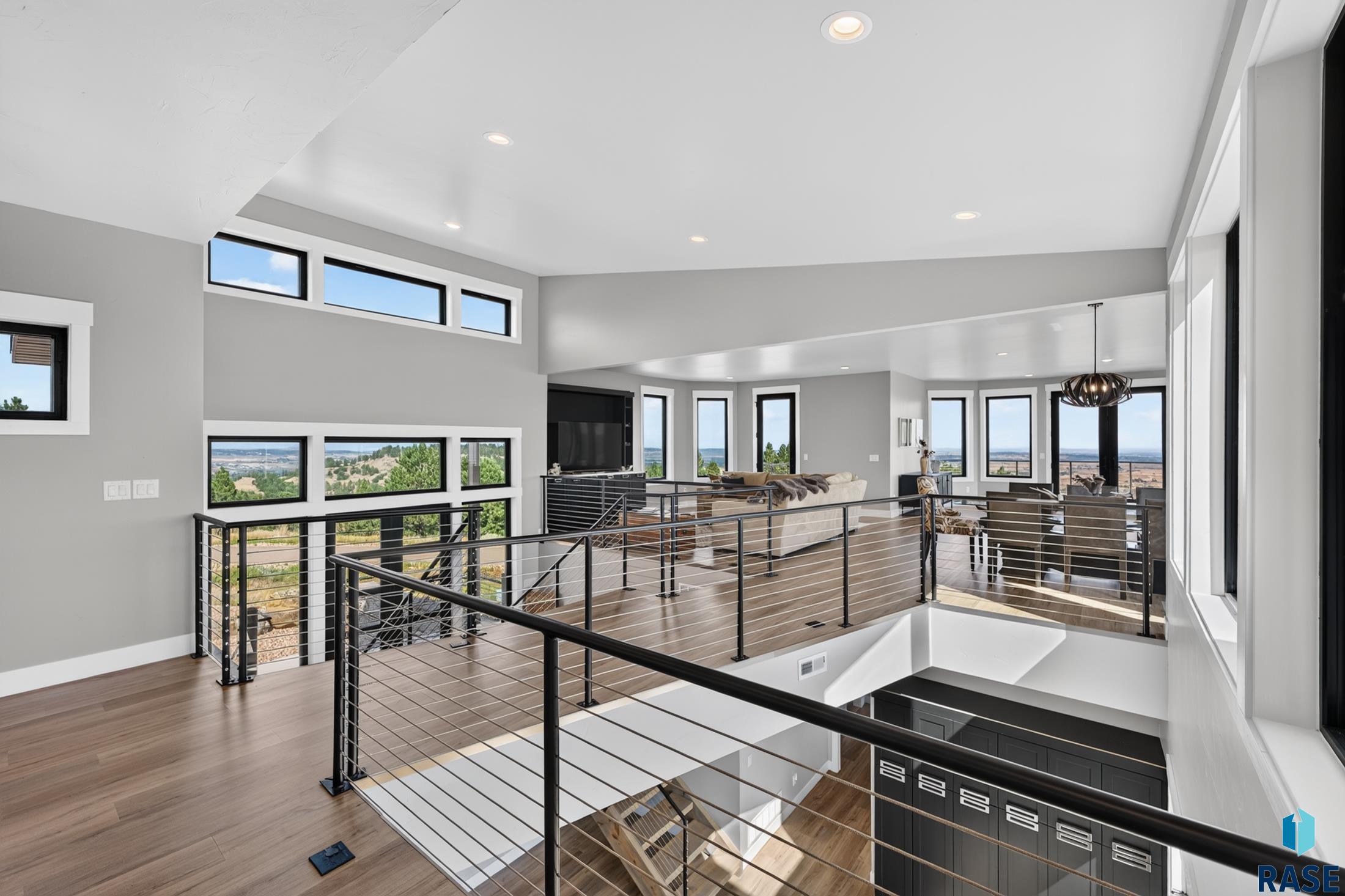 2111 Vantage Cir