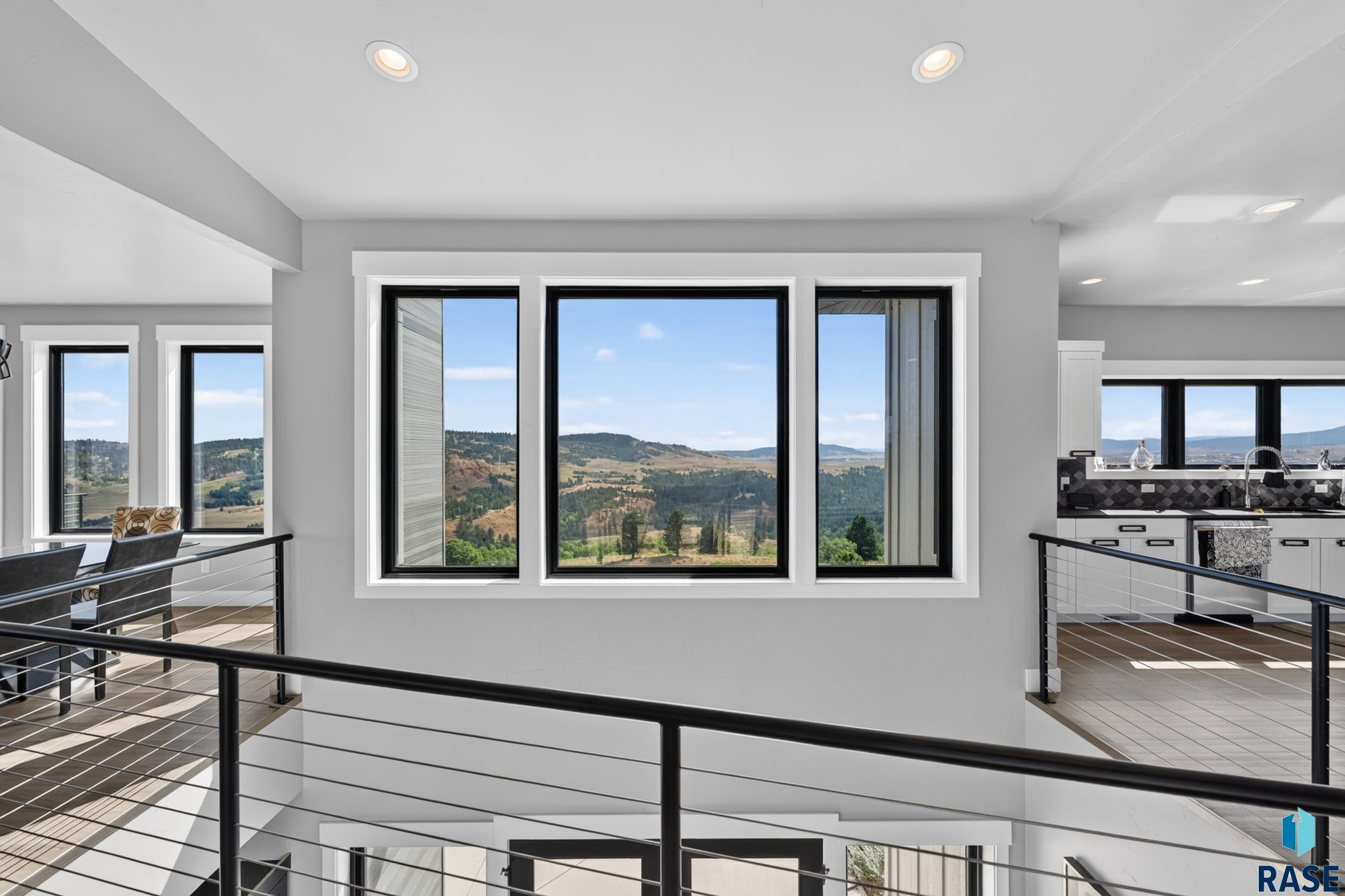 2111 Vantage Cir