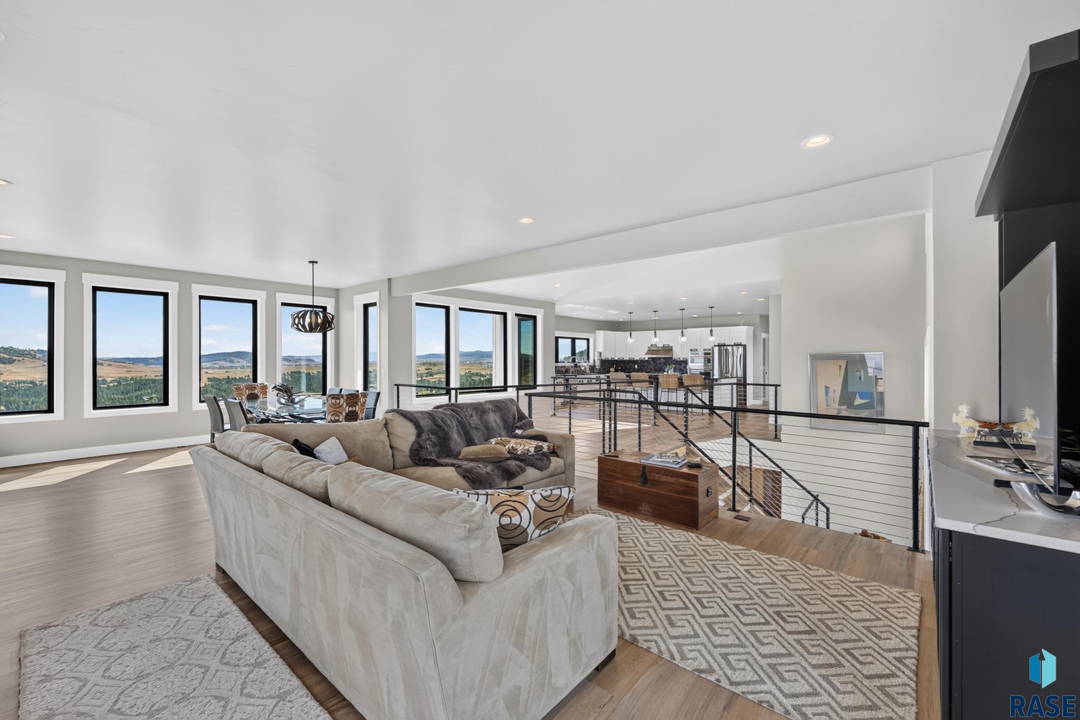 2111 Vantage Cir