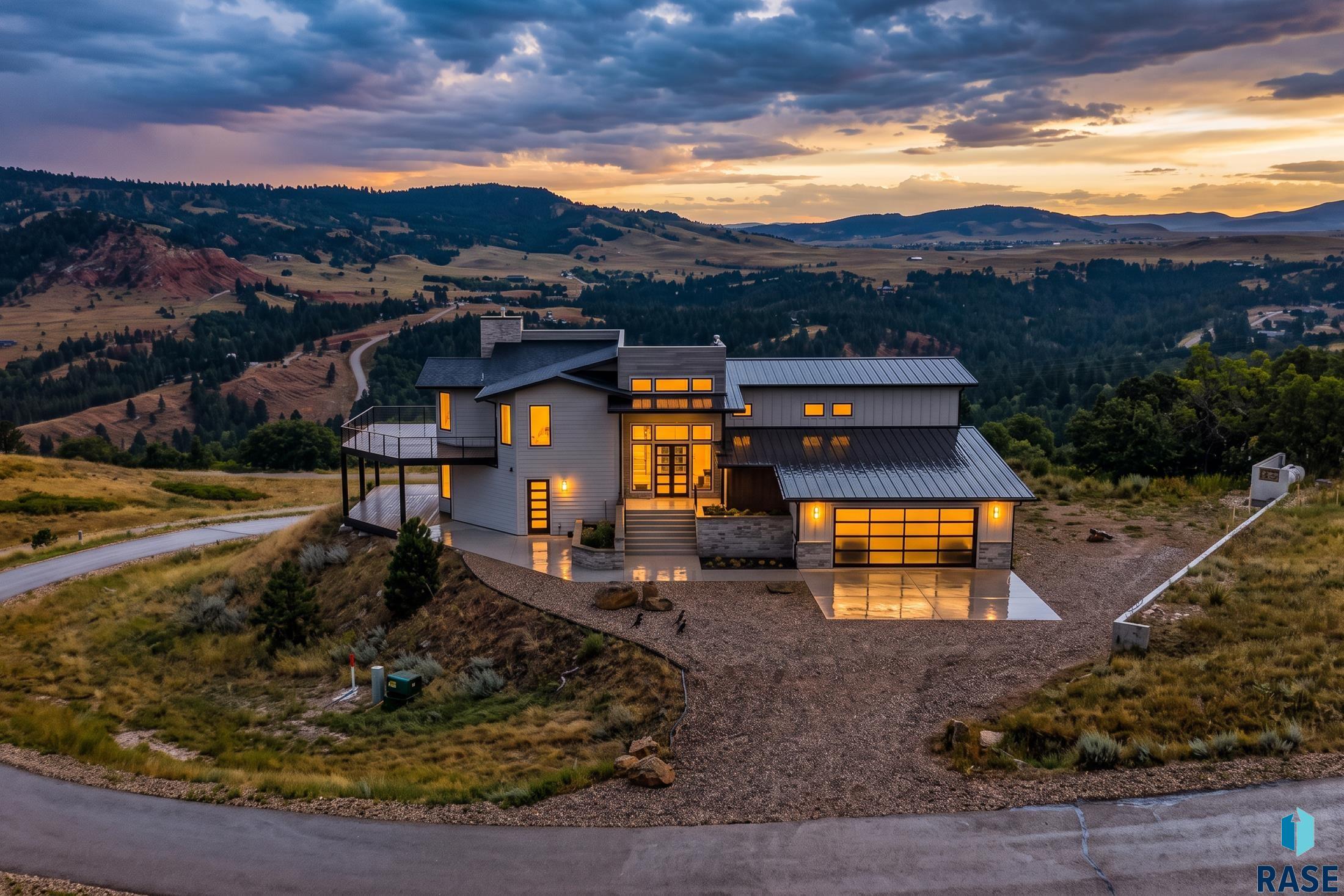 2111 Vantage Cir