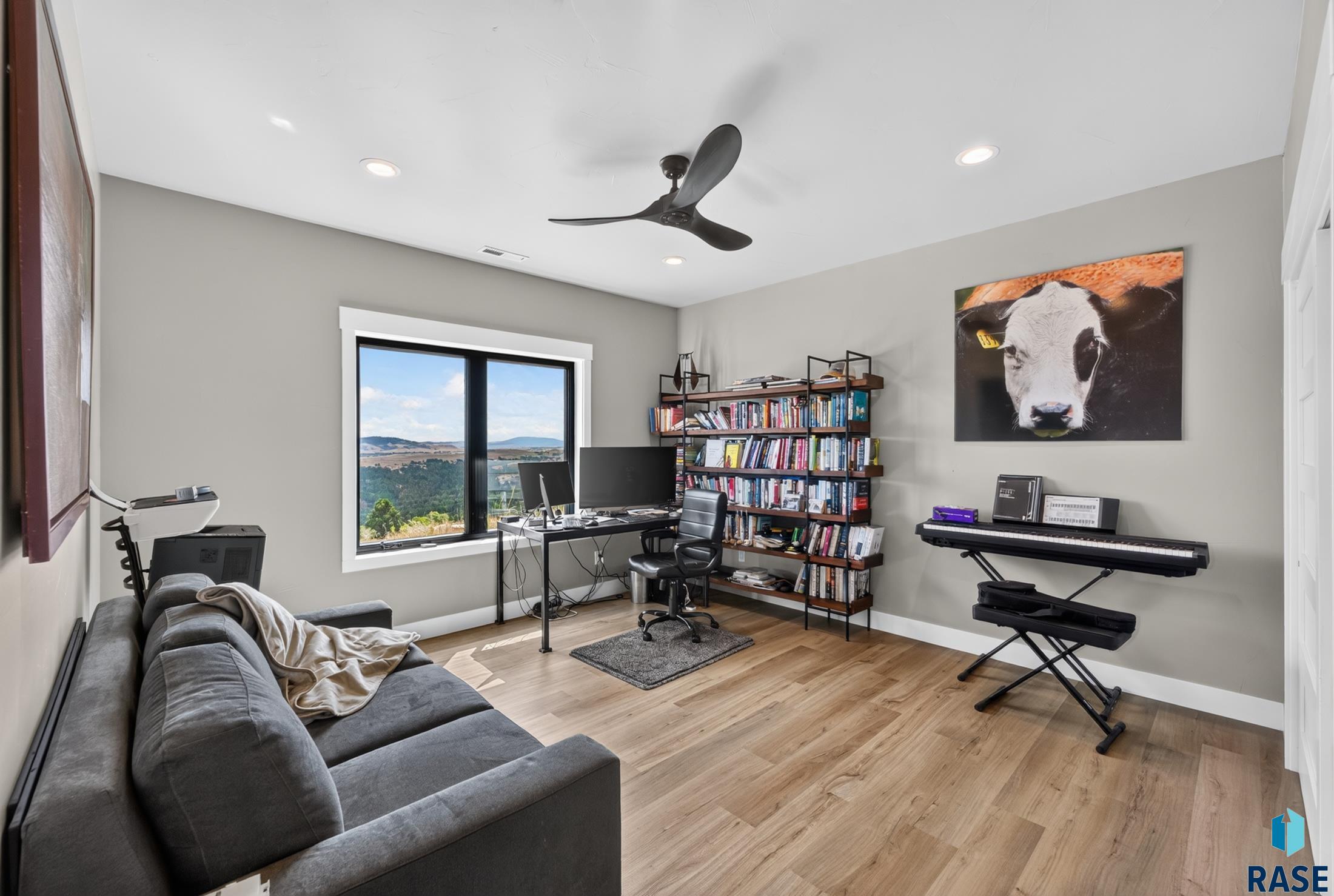 2111 Vantage Cir