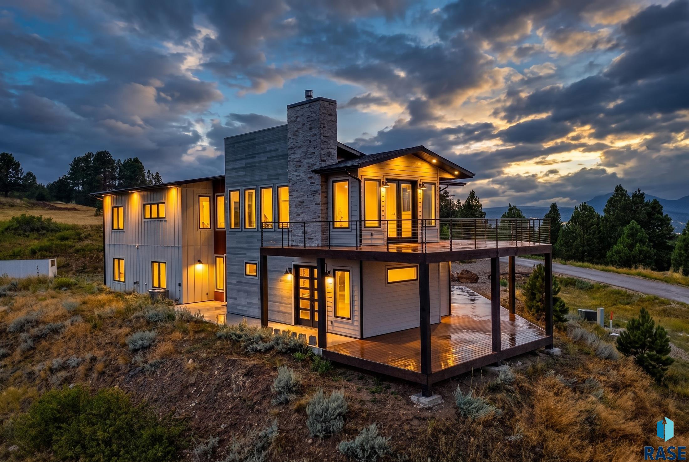 2111 Vantage Cir