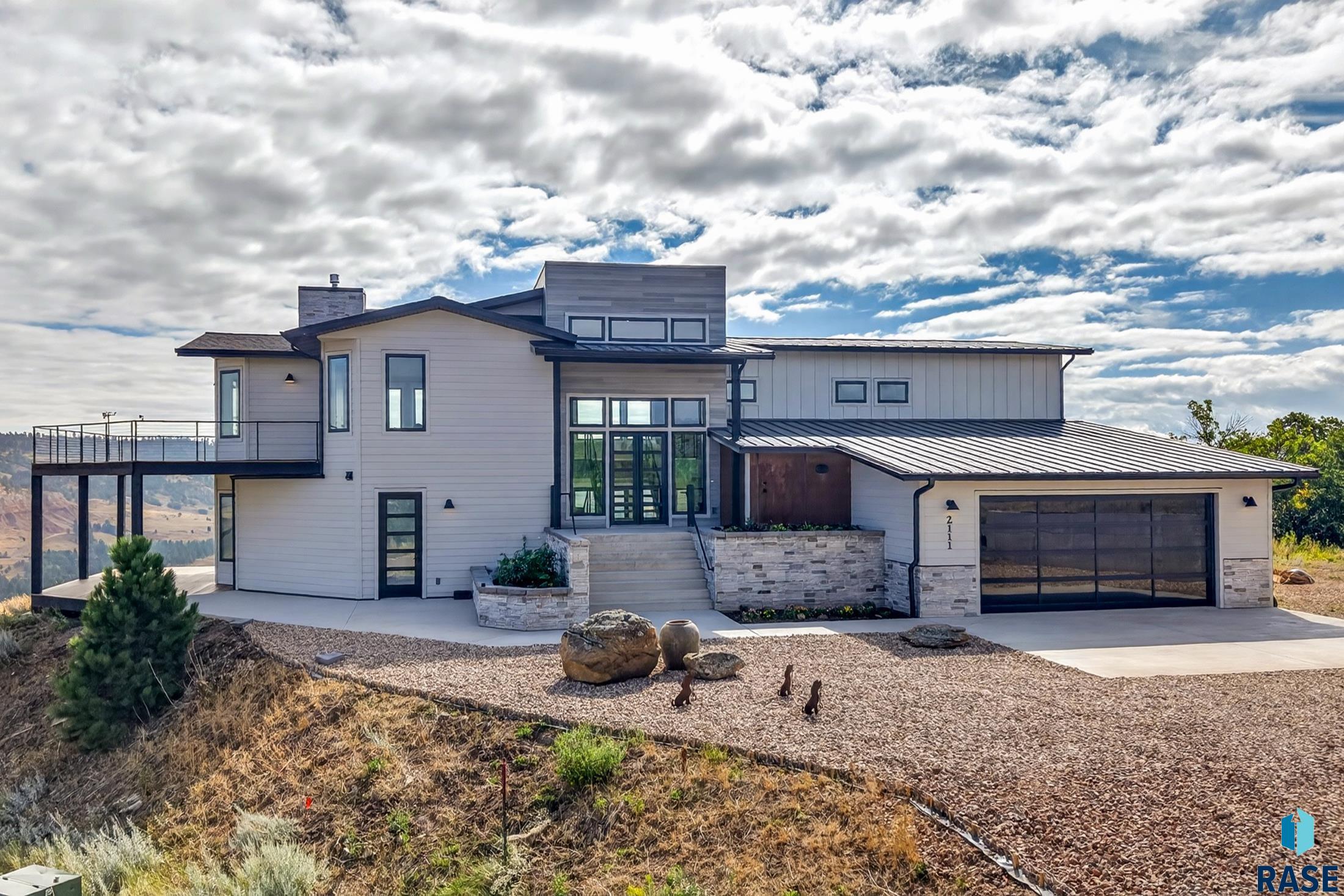 2111 Vantage Cir