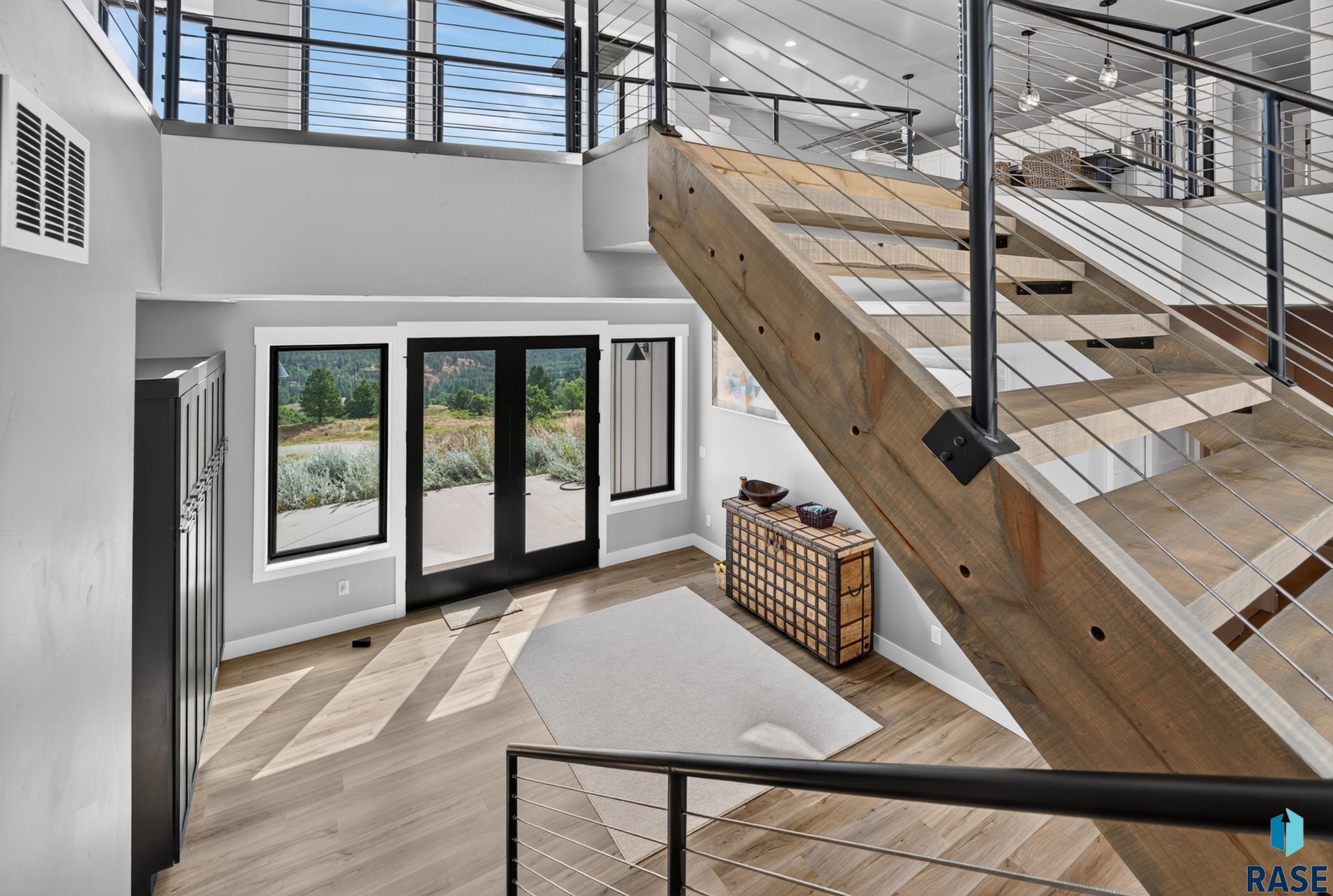 2111 Vantage Cir