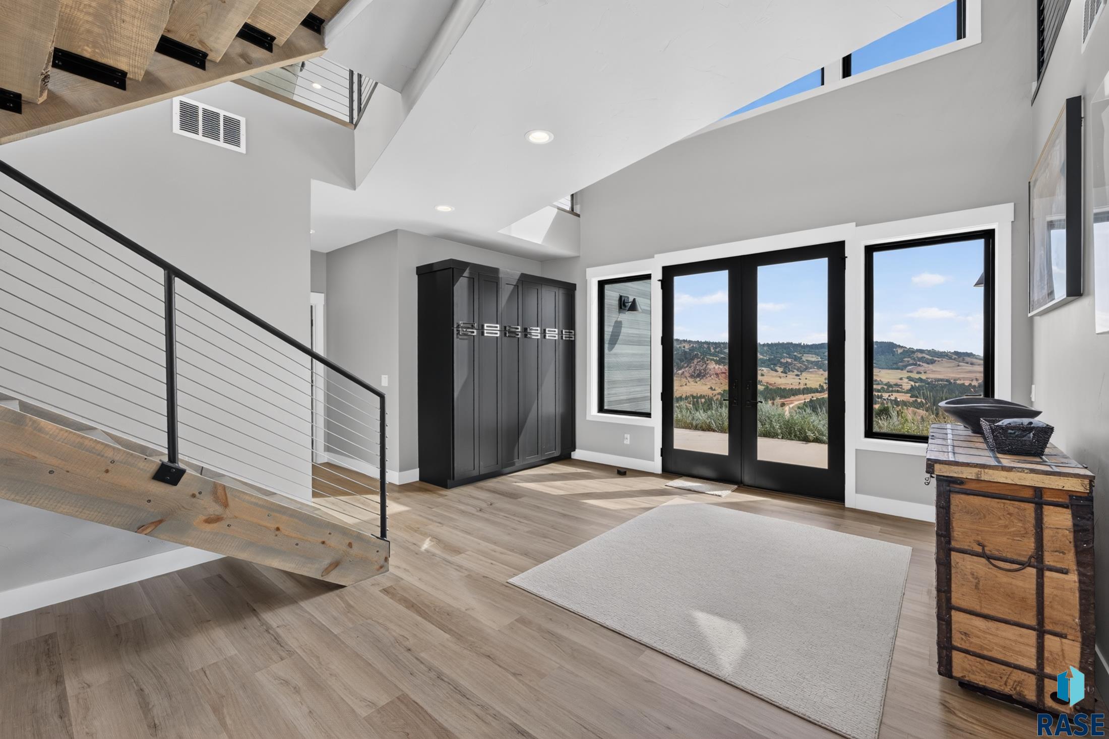 2111 Vantage Cir