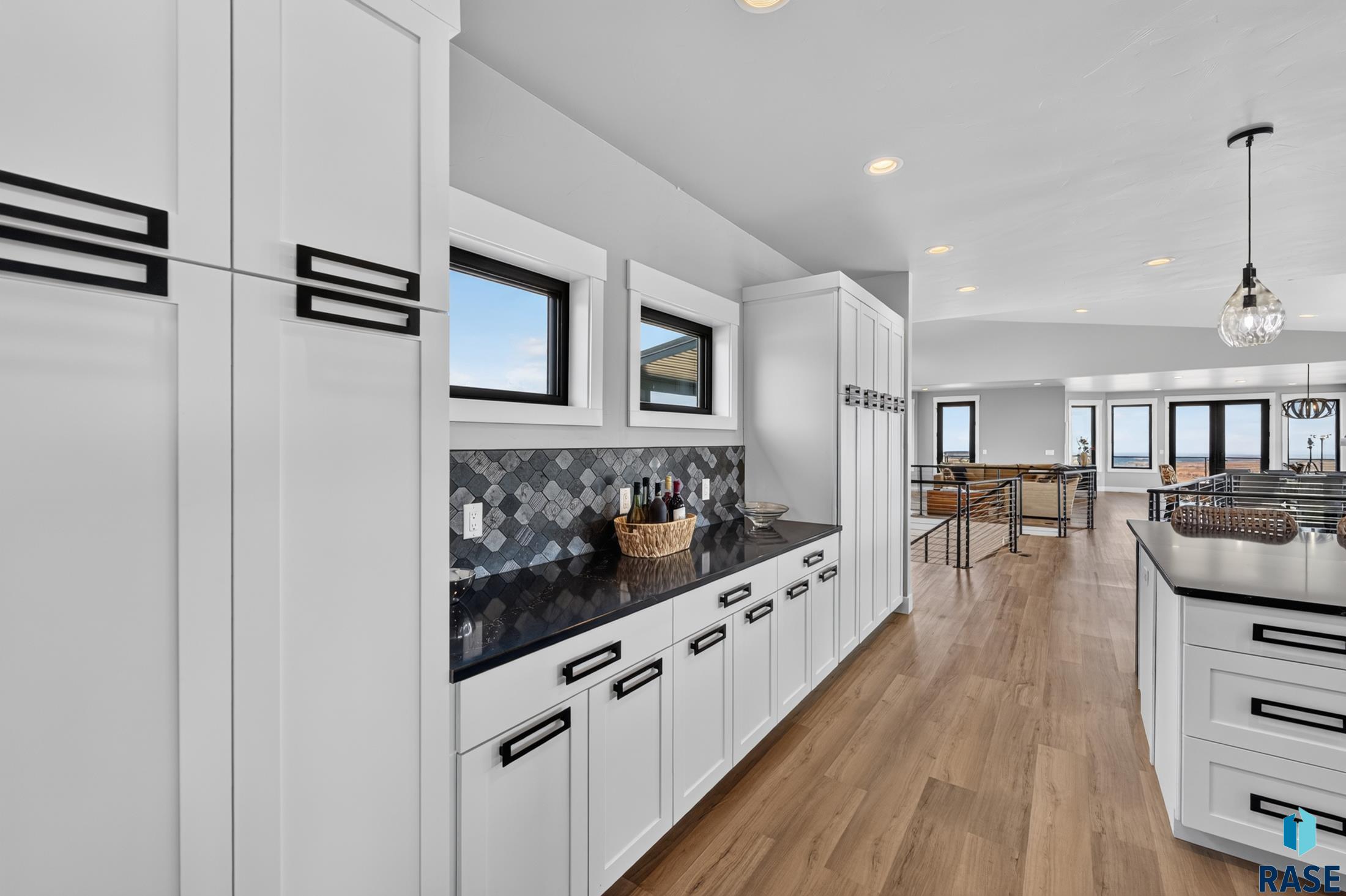 2111 Vantage Cir