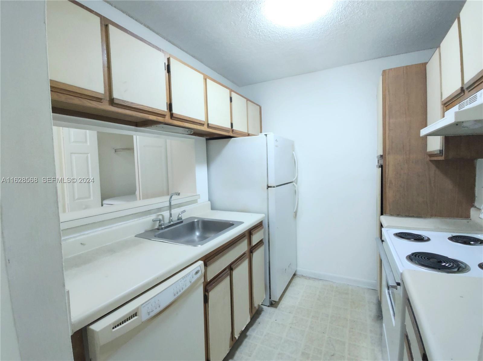 4241 W Mcnab Road 27