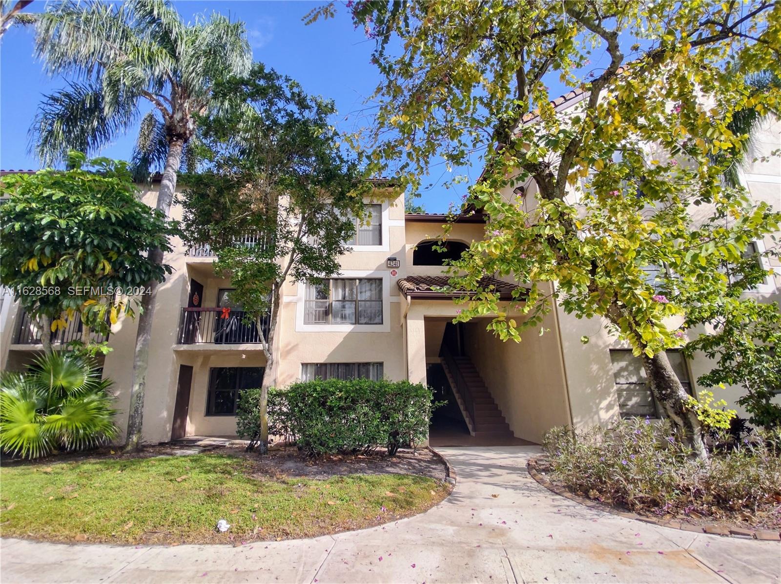 4241 W Mcnab Road 27