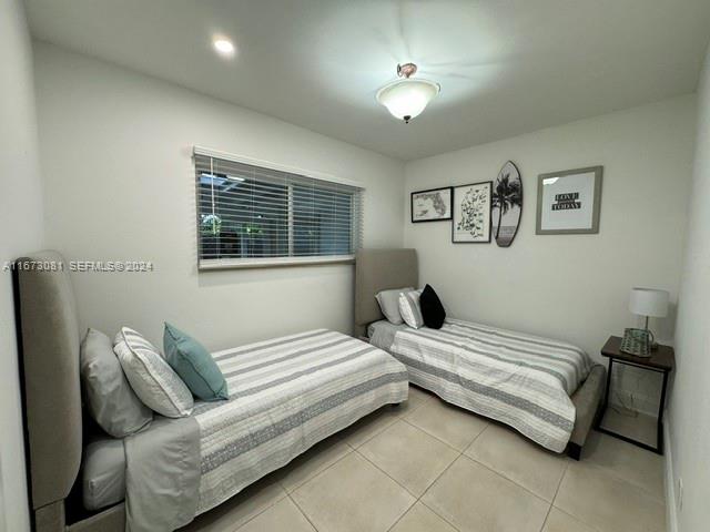 1608 NE 17th Way