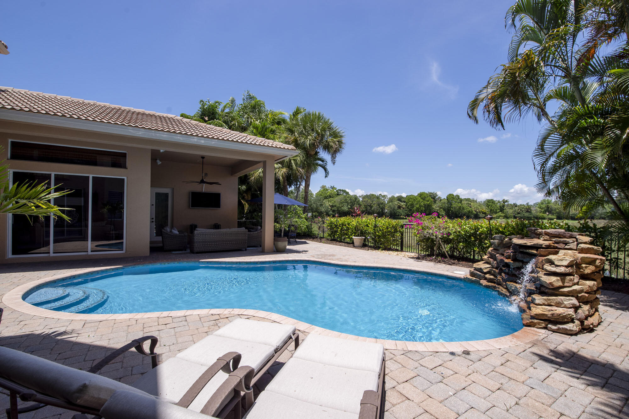 8801 Wellington View Drive