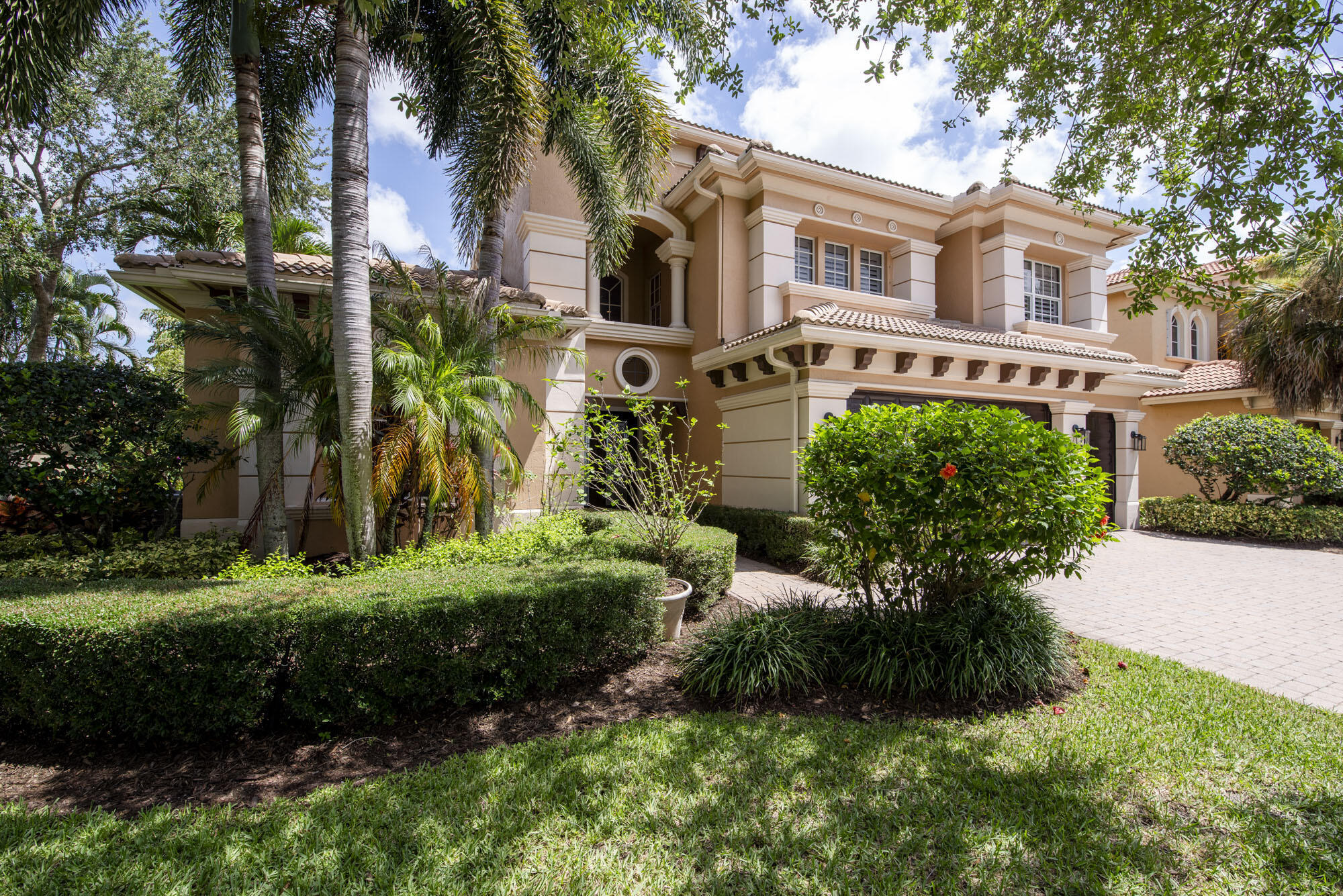8801 Wellington View Drive