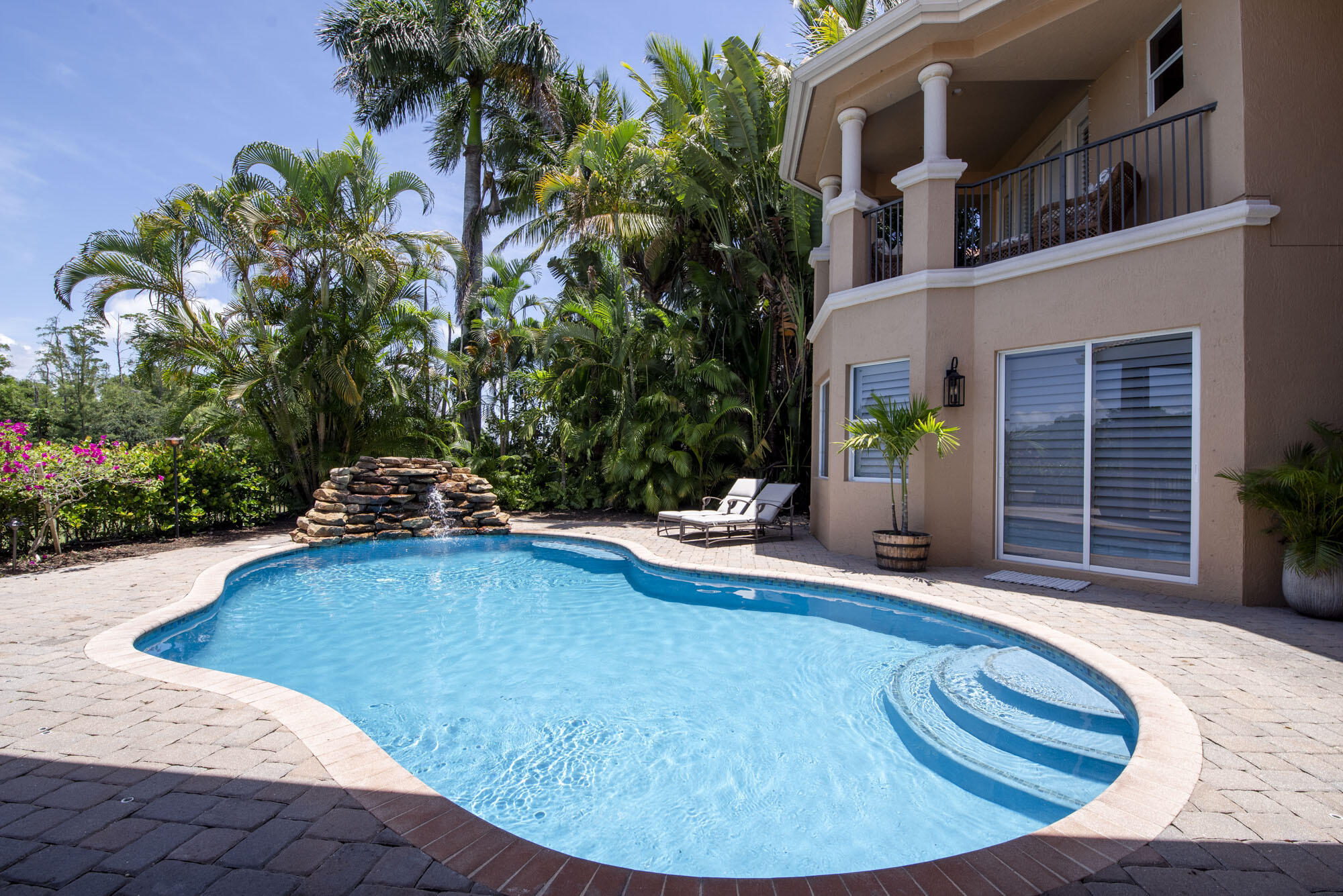 8801 Wellington View Drive