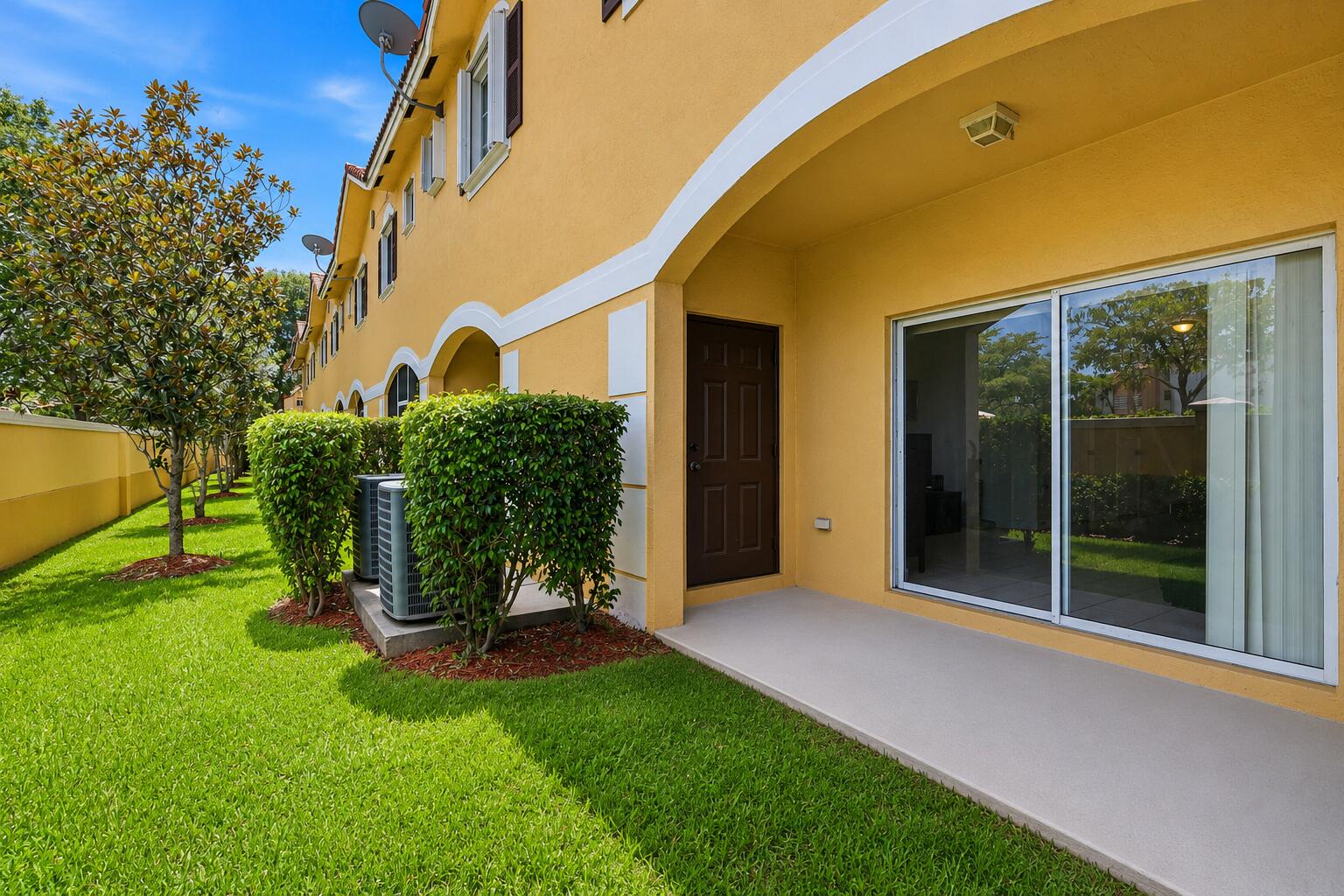 1702 SW 81ST Terrace
