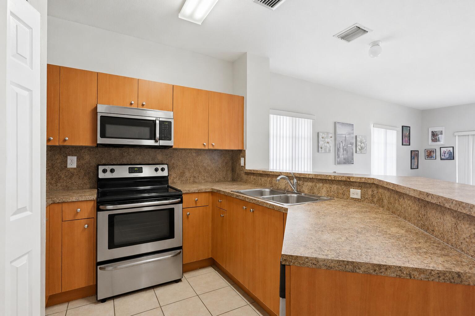 1702 SW 81ST Terrace