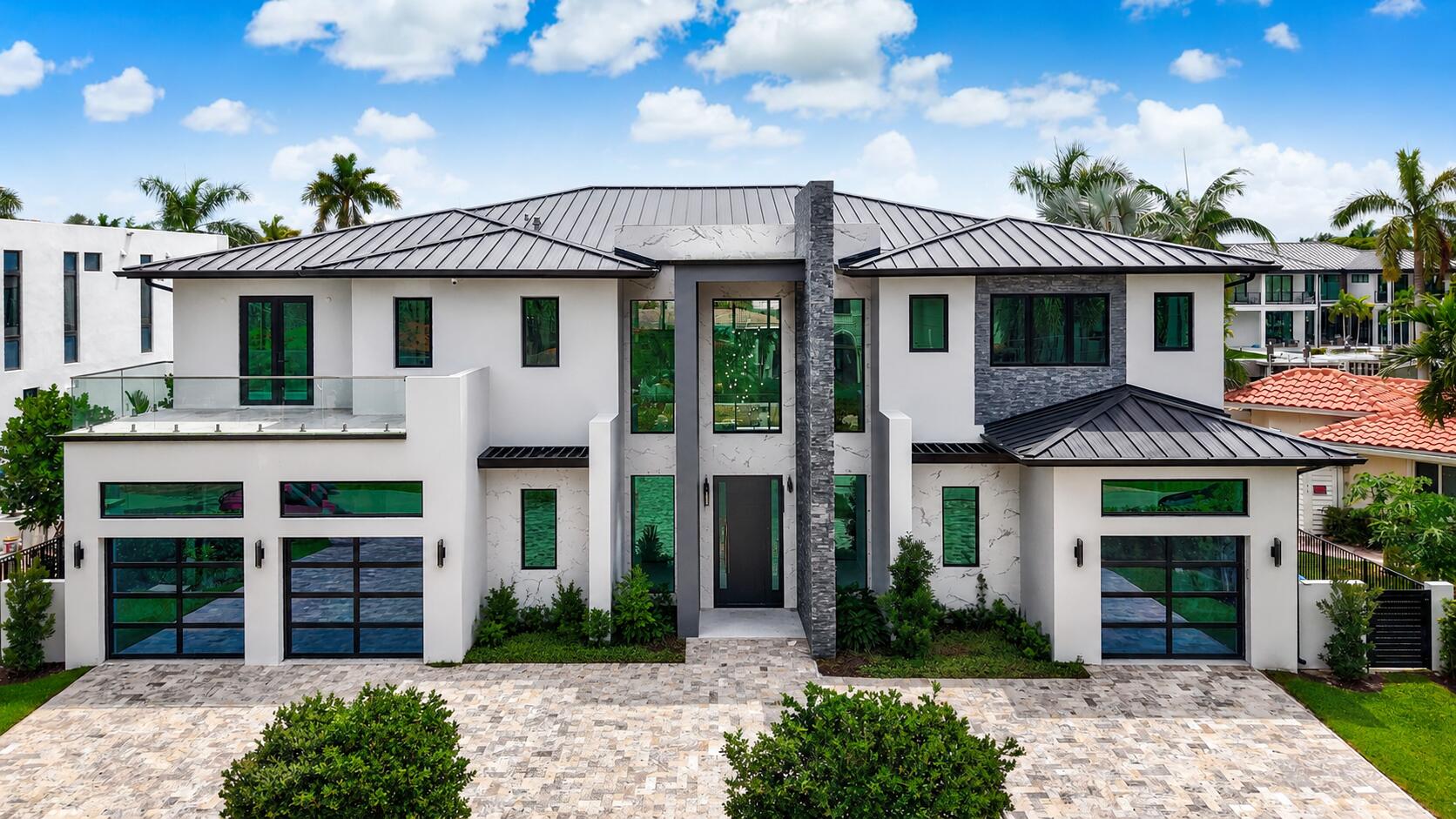 2848 NE 26TH Place