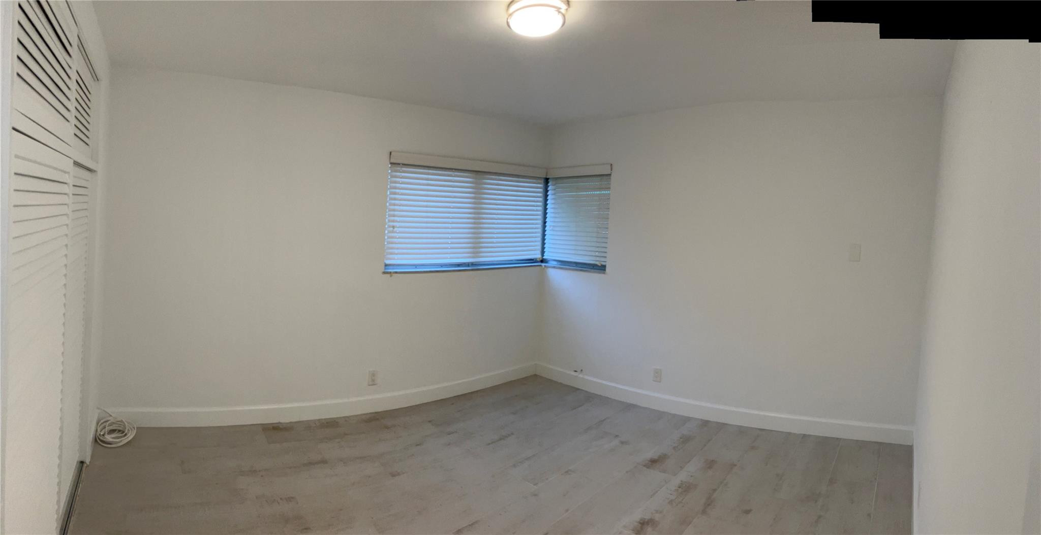 2716 NE 30th Place 101C