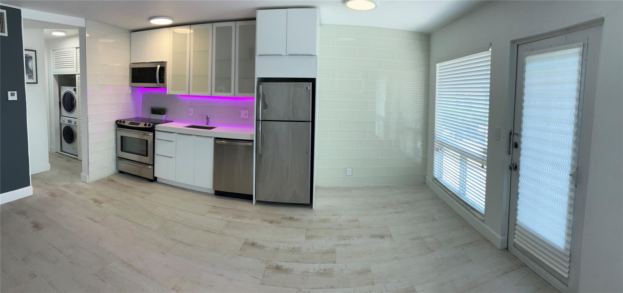 2716 NE 30th Place 101C