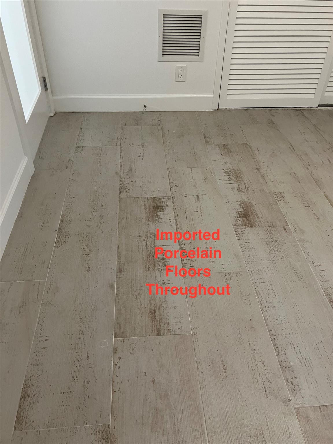 2716 NE 30th Place 101C
