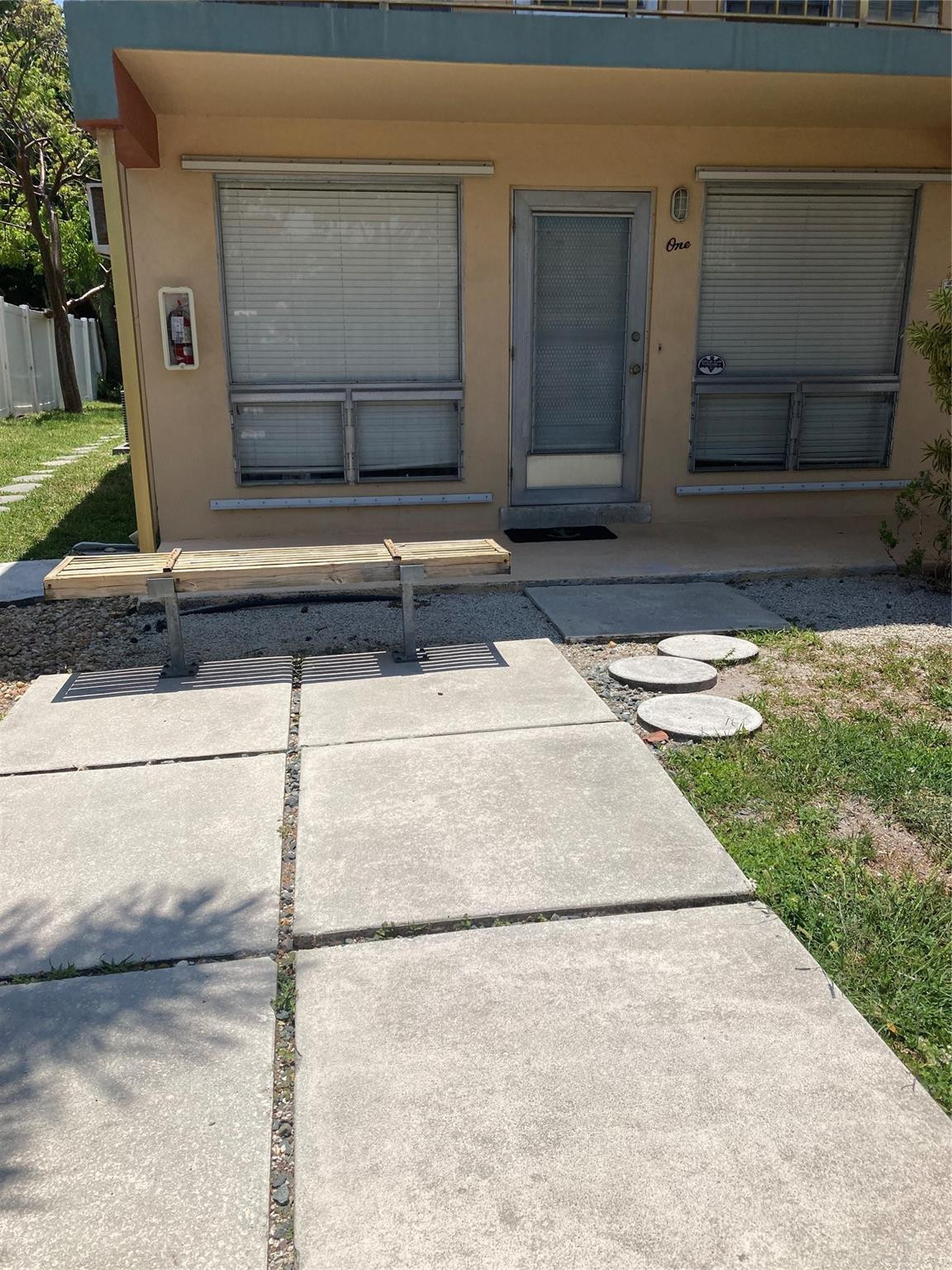 2716 NE 30th Place 101C