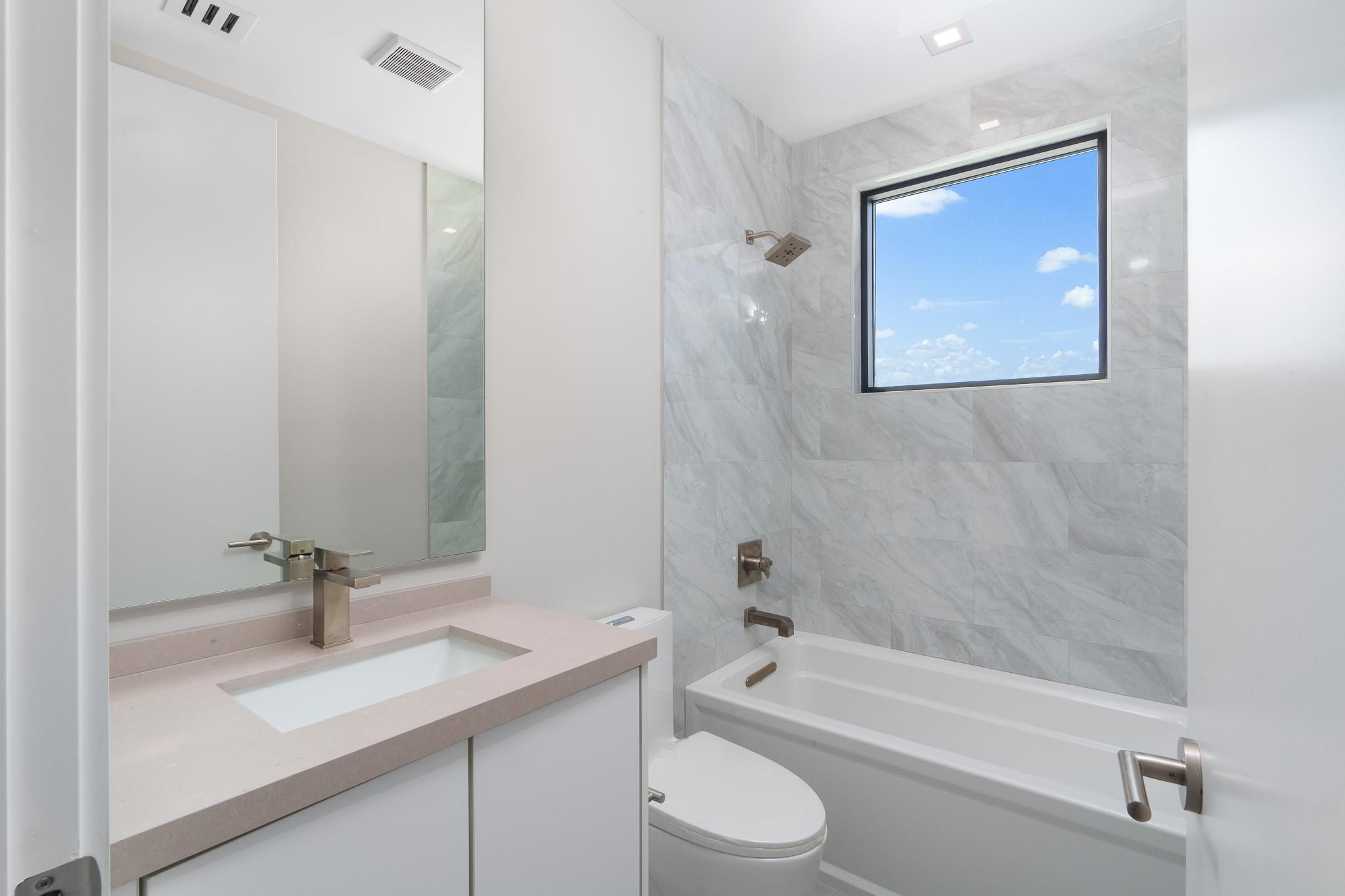 1006 SW 8th Street