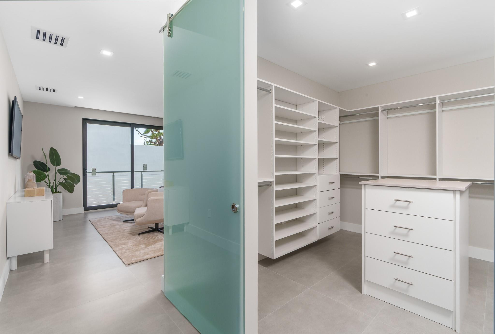 1006 SW 8th Street