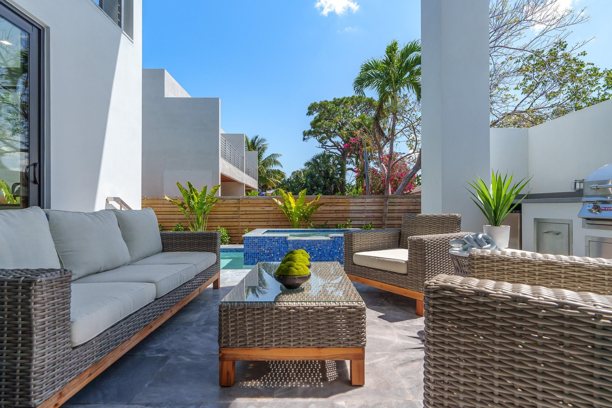 1006 SW 8th Street