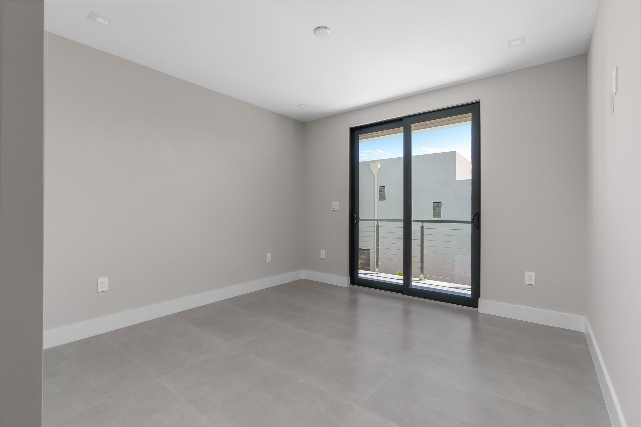 1006 SW 8th Street