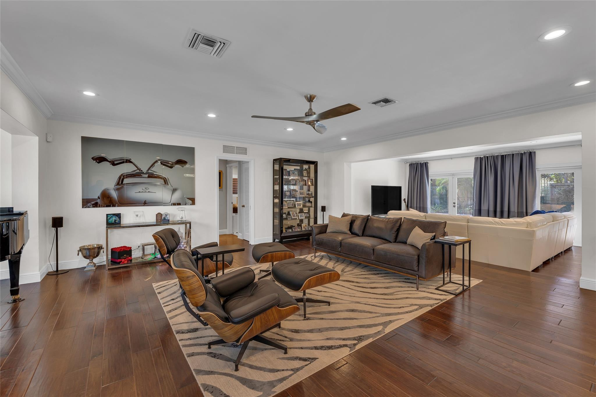 2700 NE 35th Drive