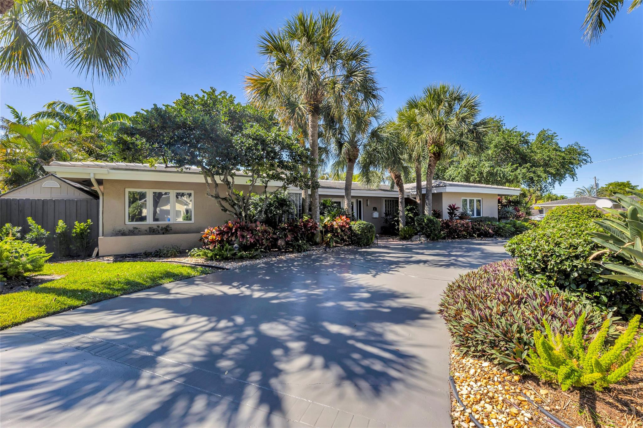 2700 NE 35th Drive