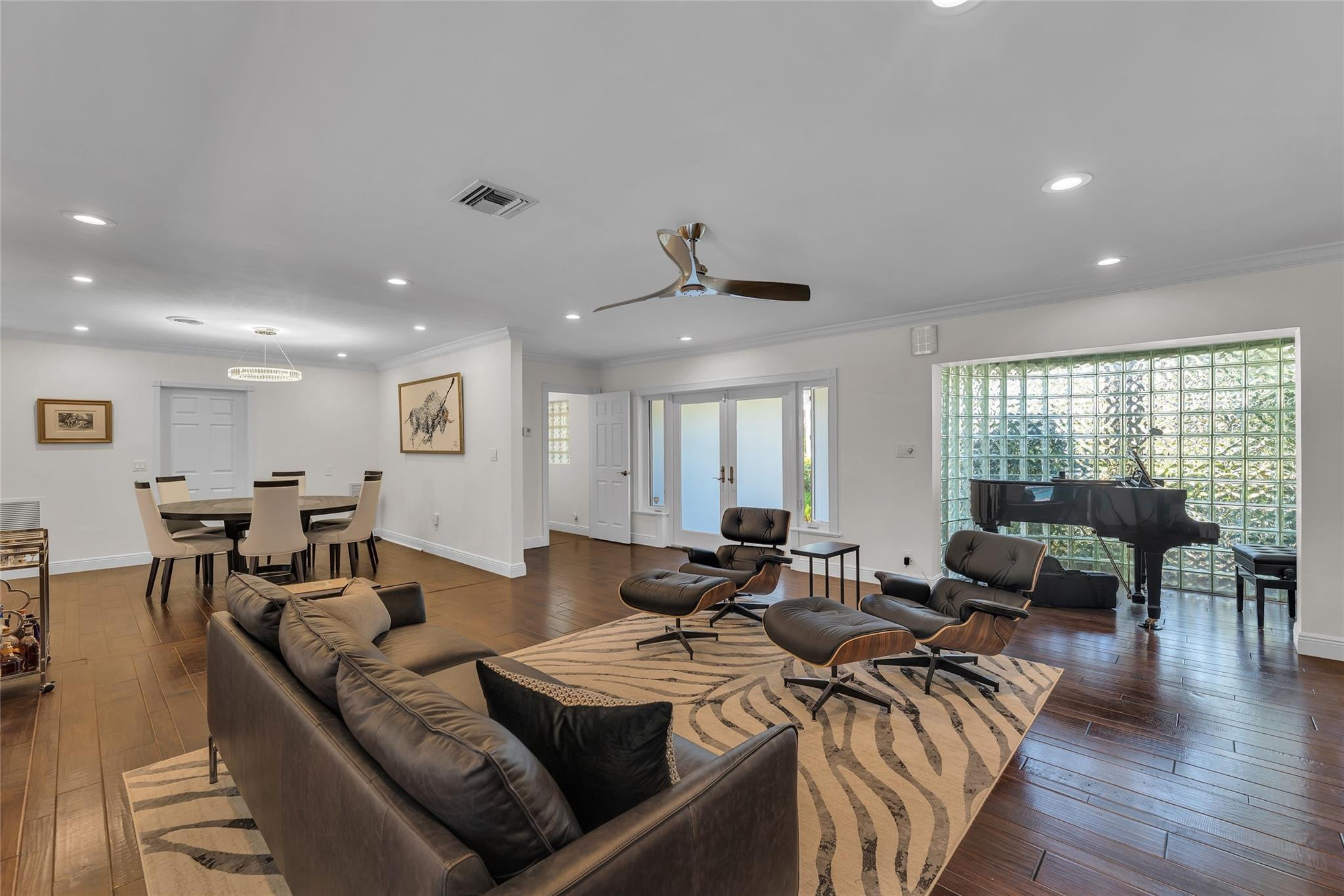 2700 NE 35th Drive