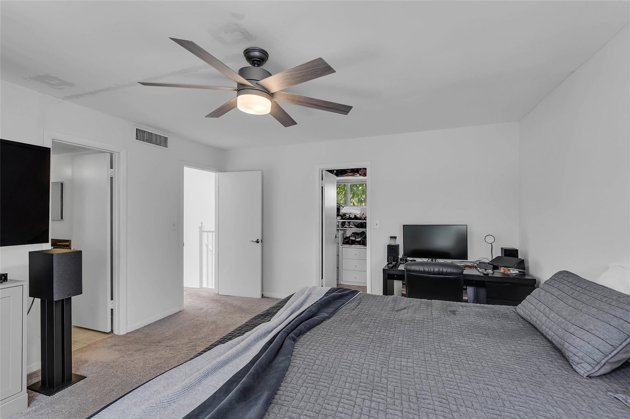 652 Kensington Place 14A