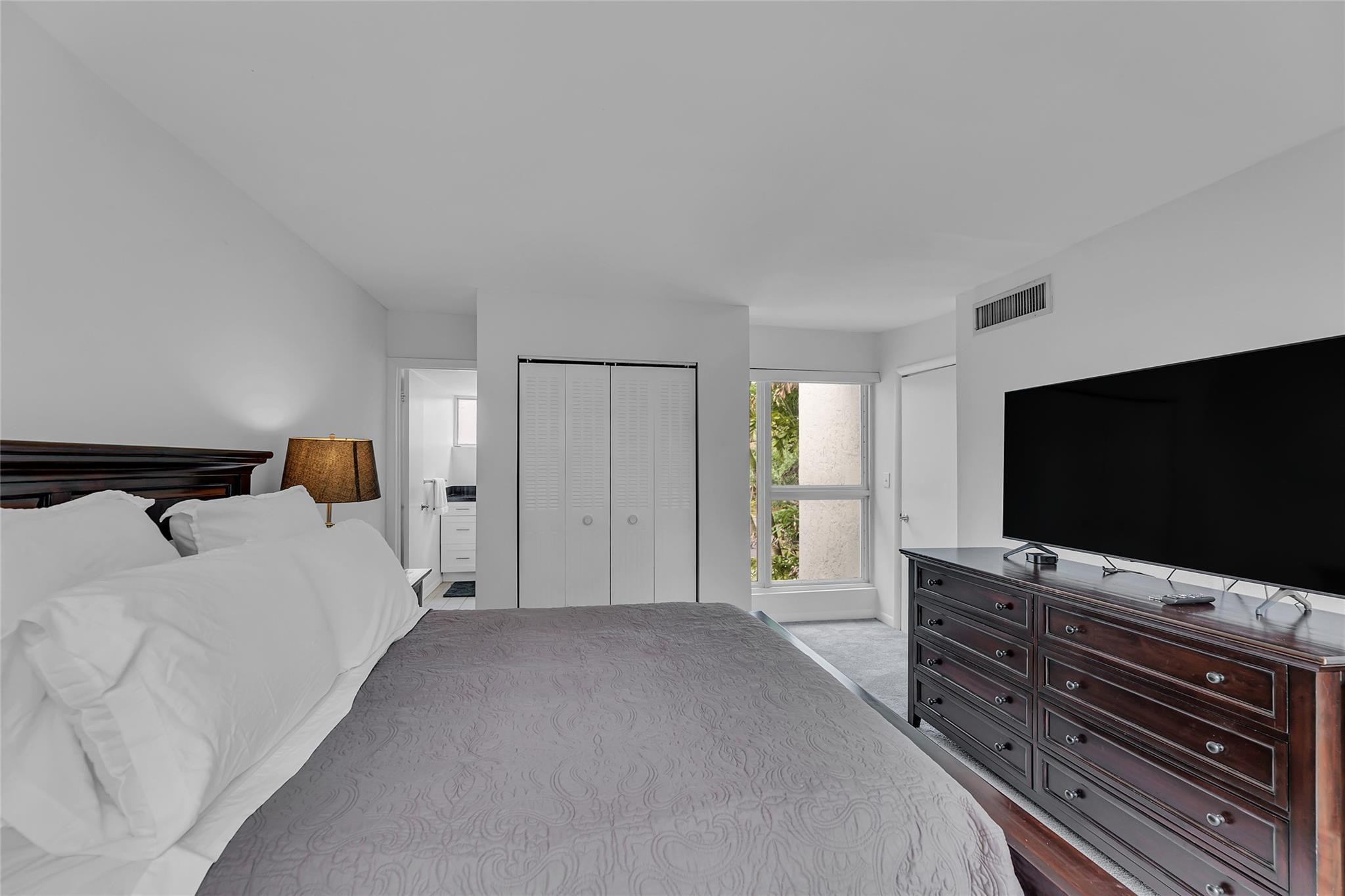 652 Kensington Place 14A