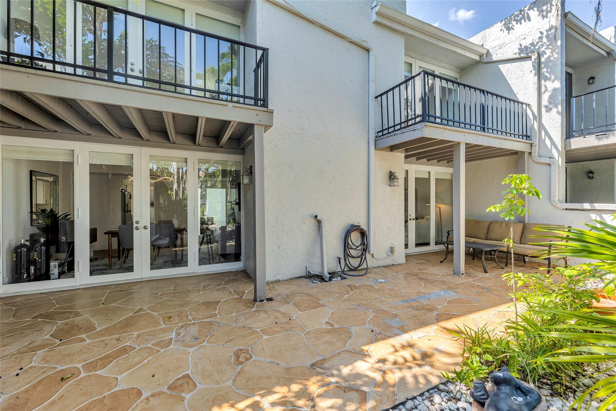 652 Kensington Place 14A