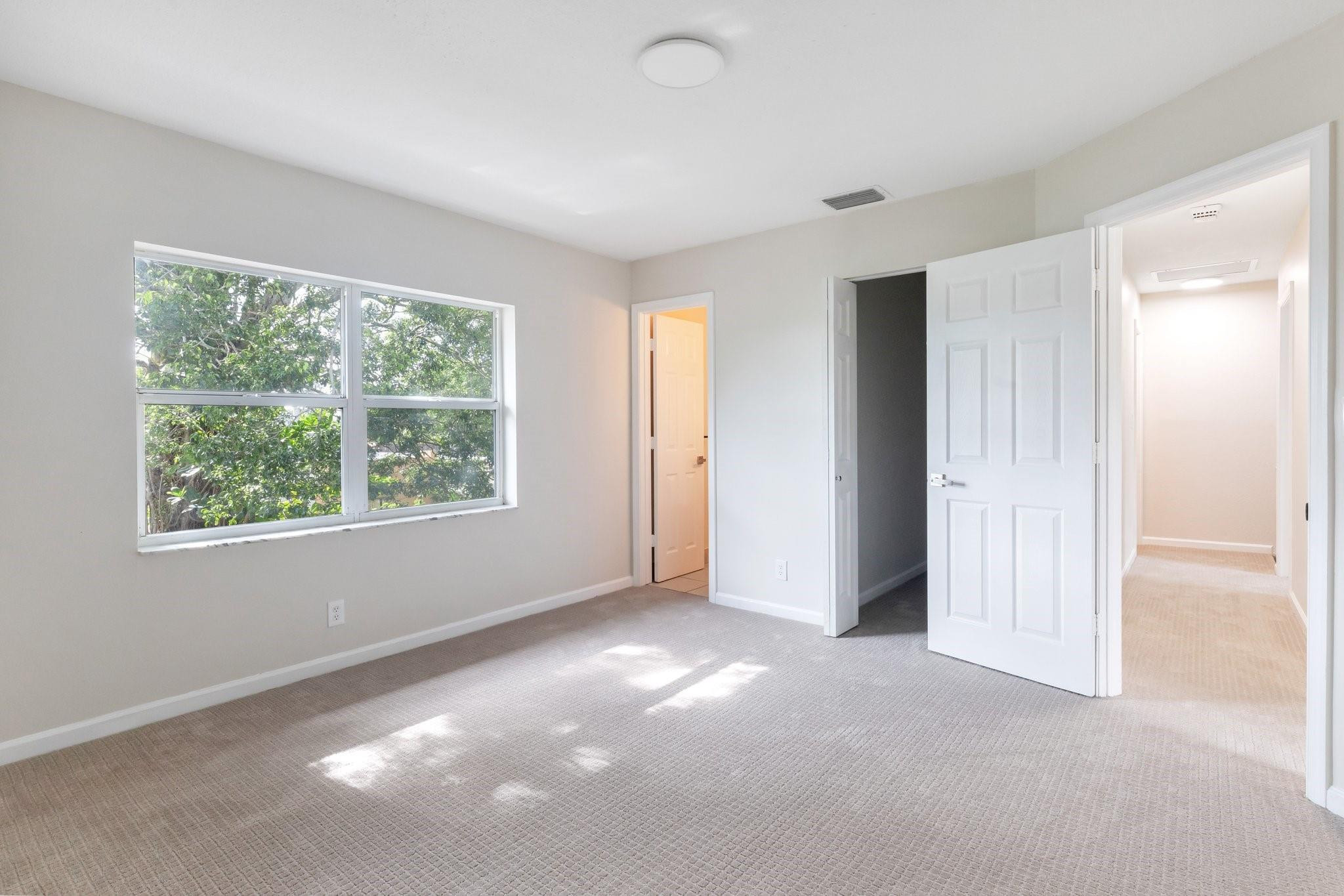 4326 NW 3rd Terrace