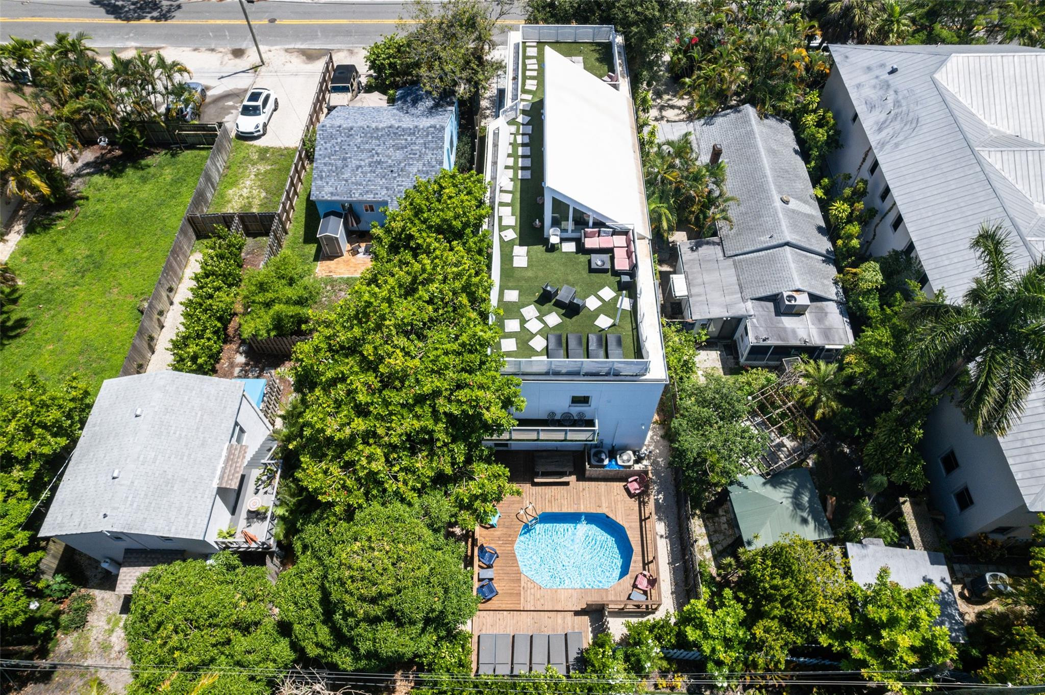 303 SW 9th Street