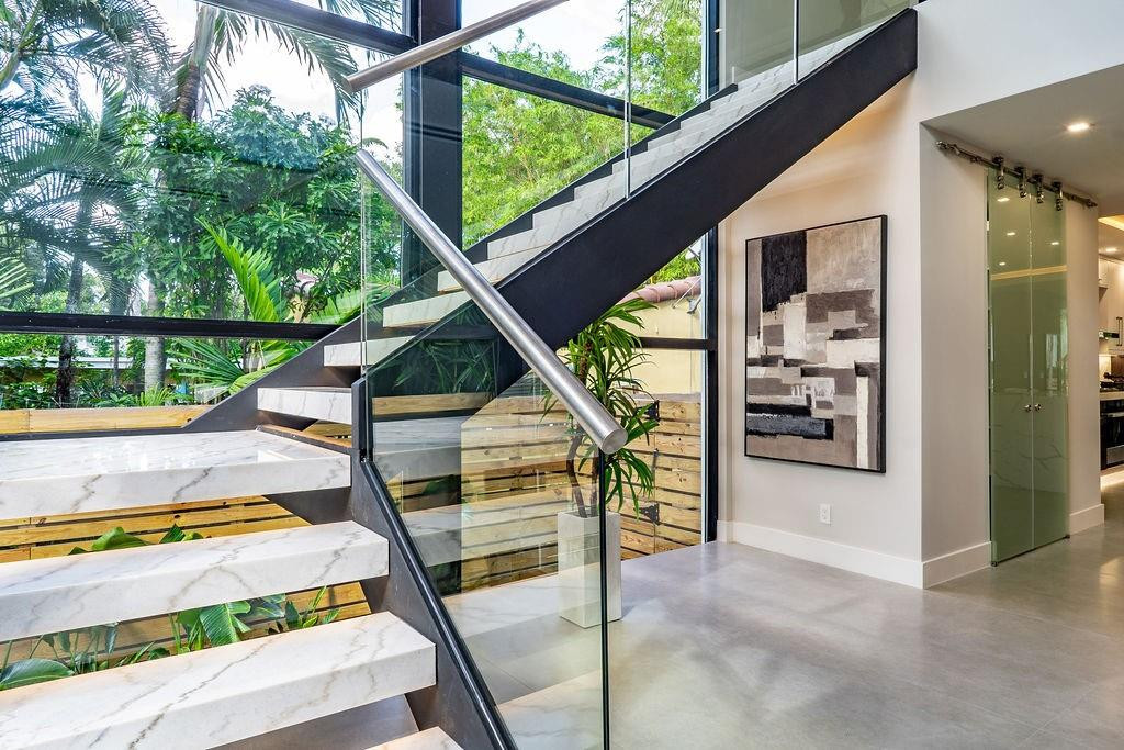 931 SW 8th Street