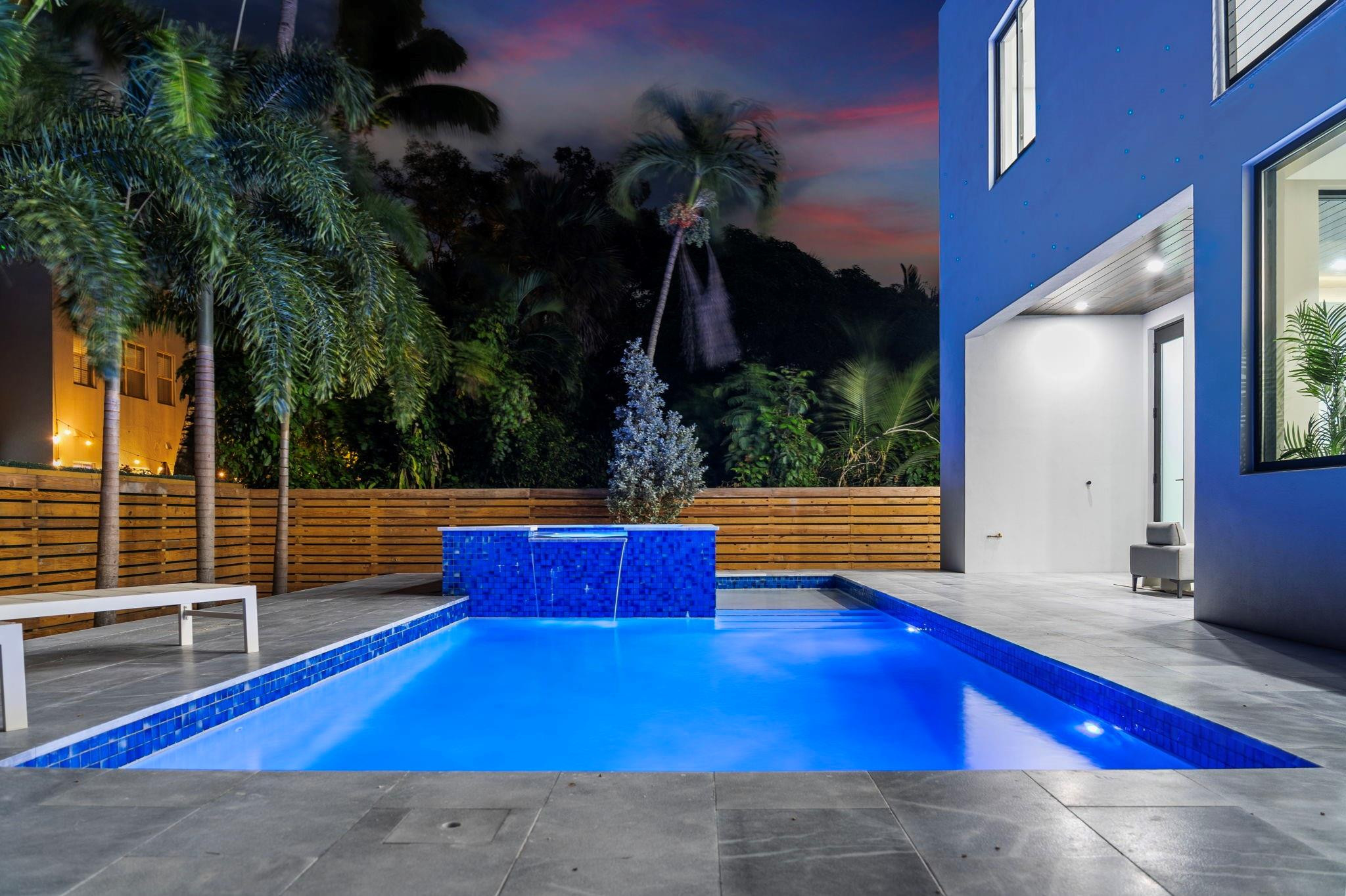 931 SW 8th Street