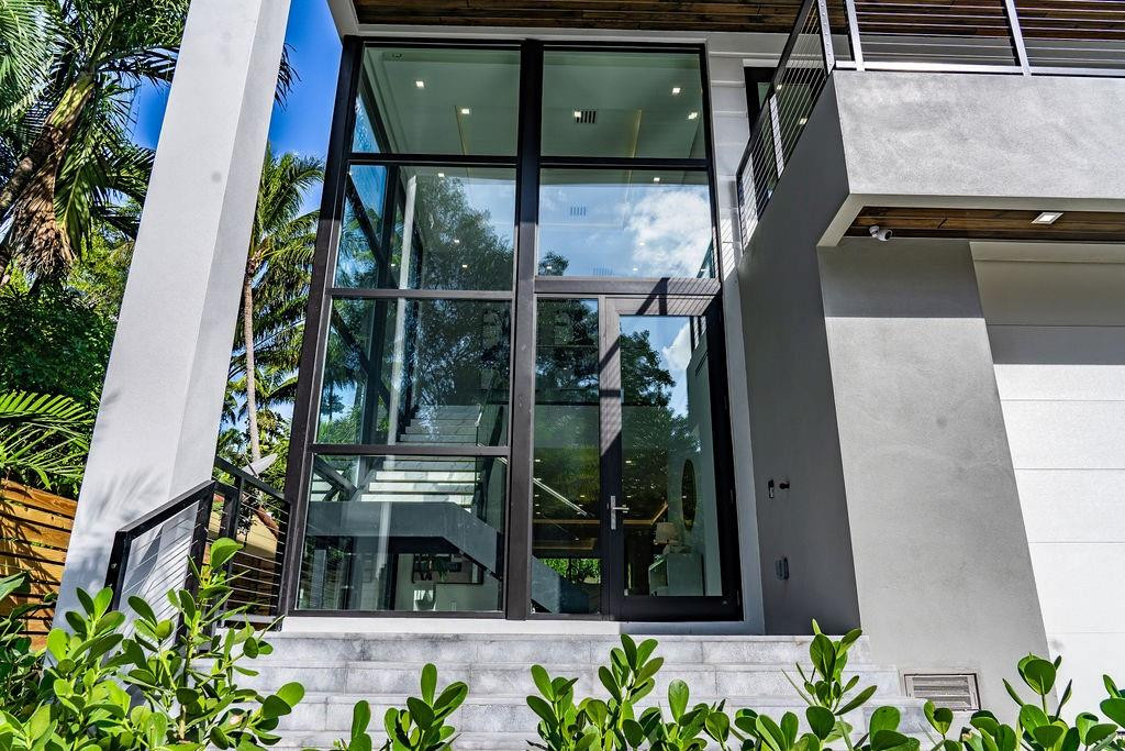 931 SW 8th Street