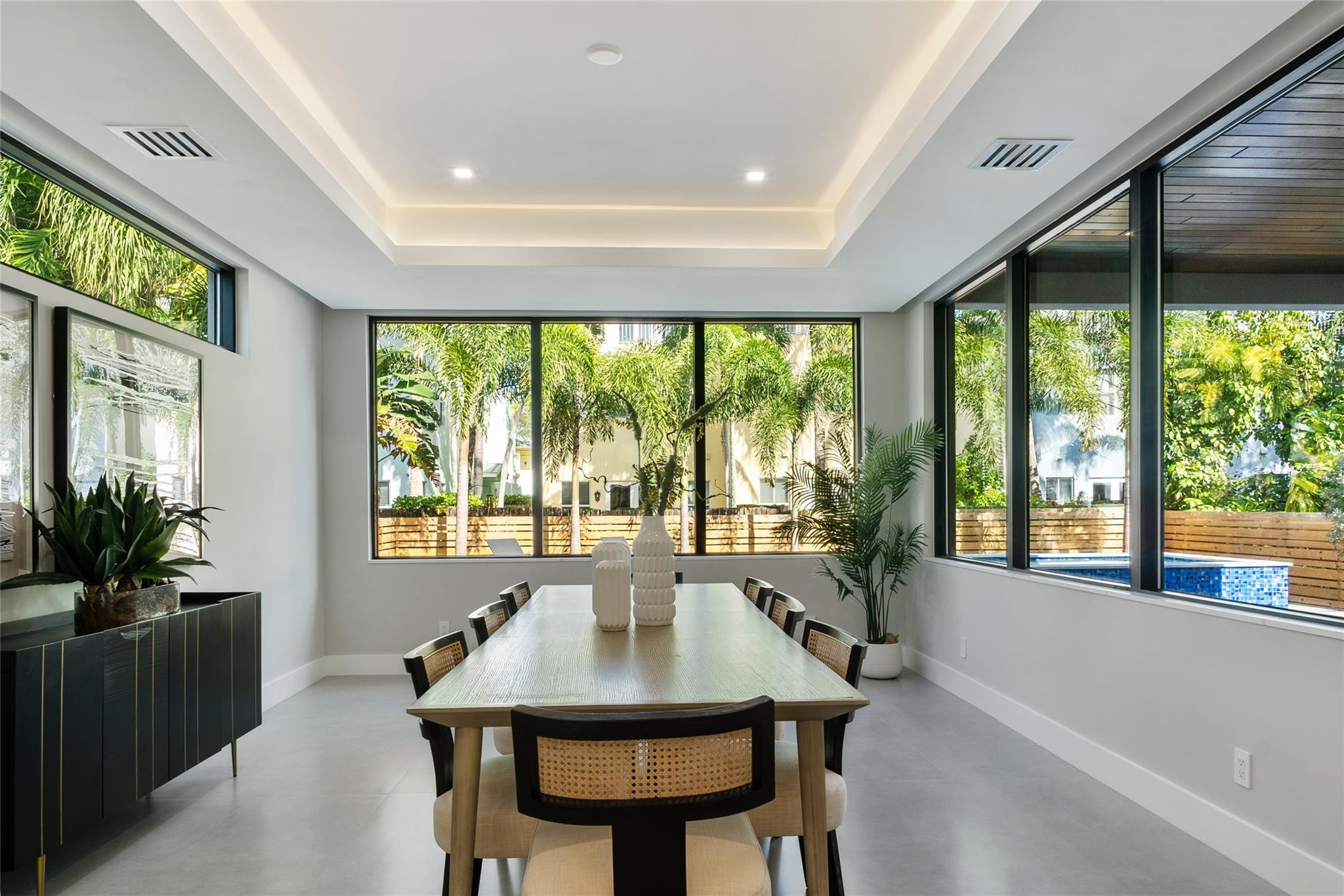 931 SW 8th Street