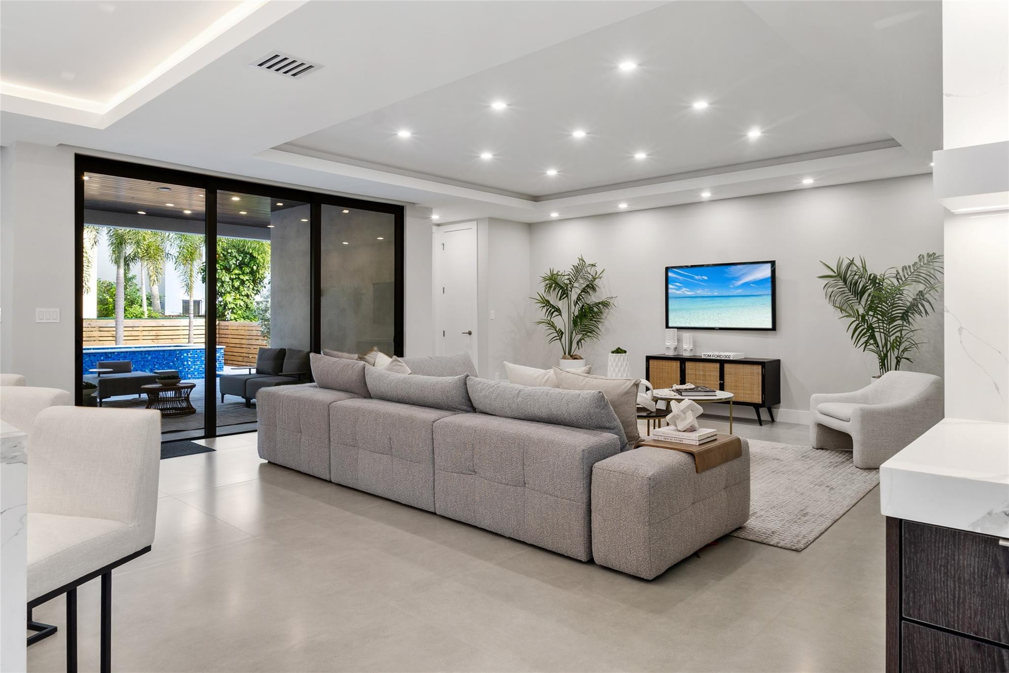 931 SW 8th Street