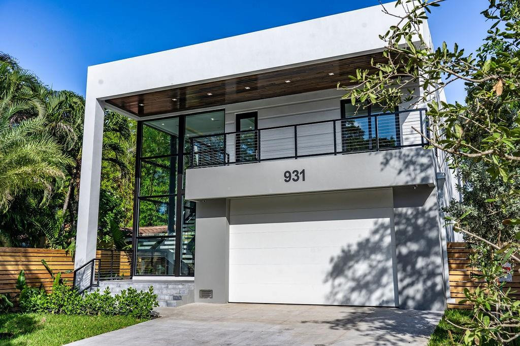 931 SW 8th Street