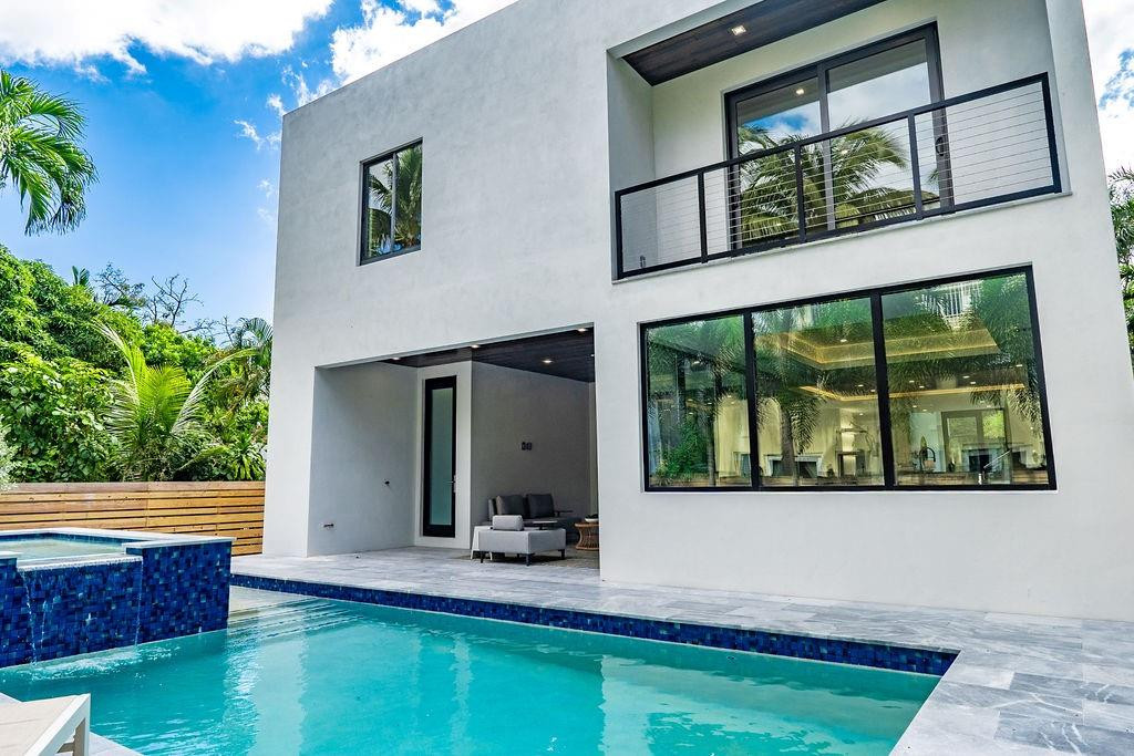 931 SW 8th Street