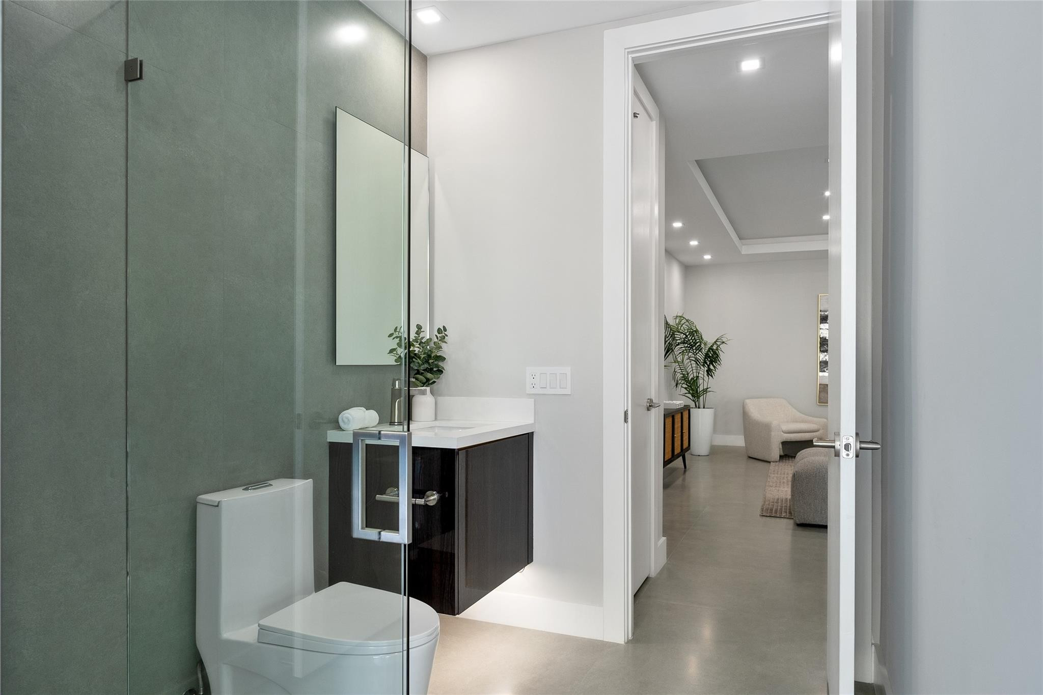 931 SW 8th Street