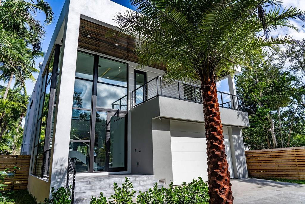 931 SW 8th Street