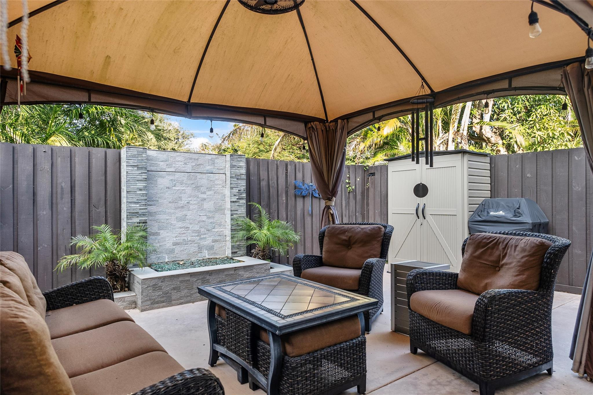905 SE 12th Court 8
